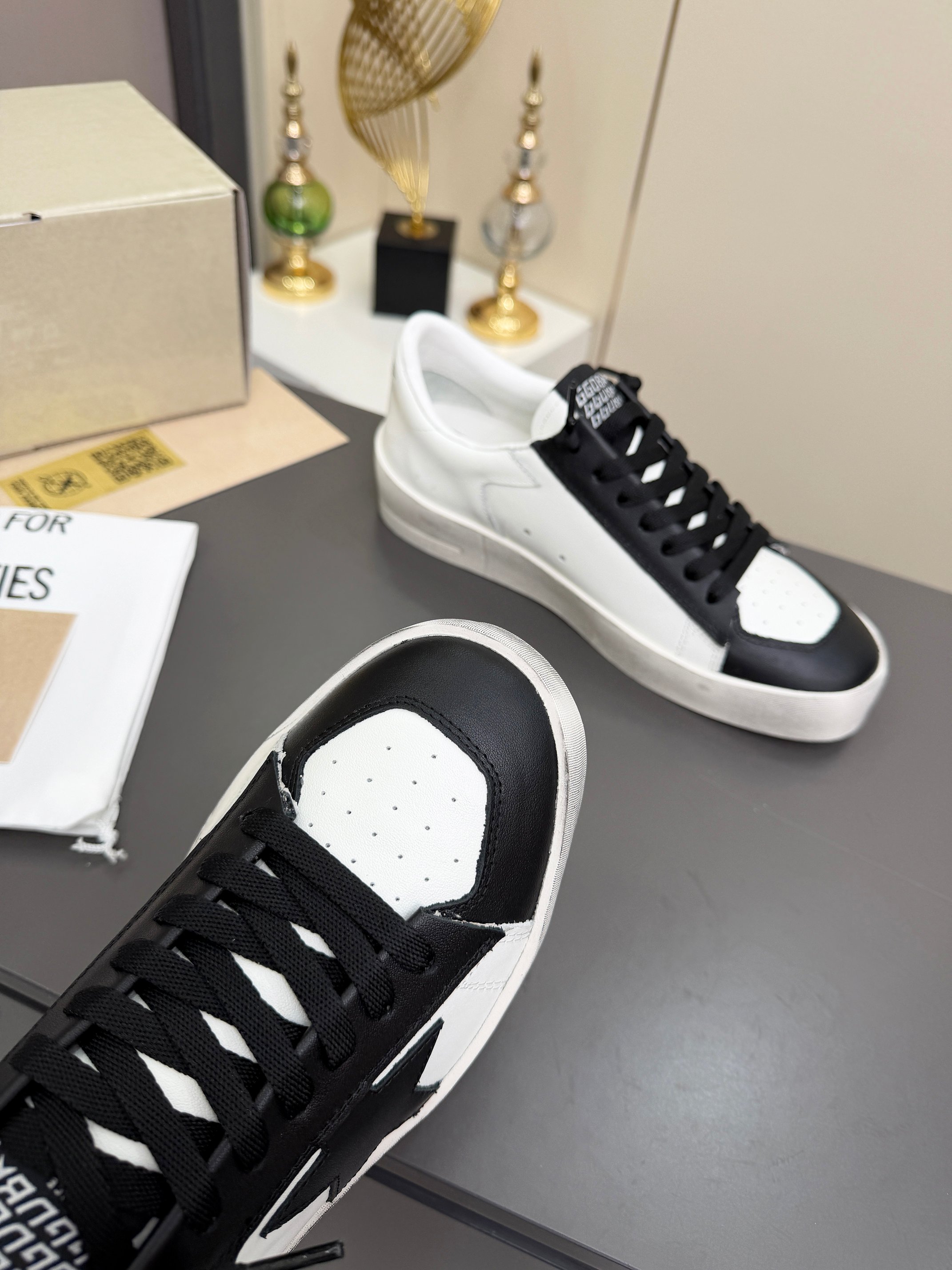 Designer Sneakers