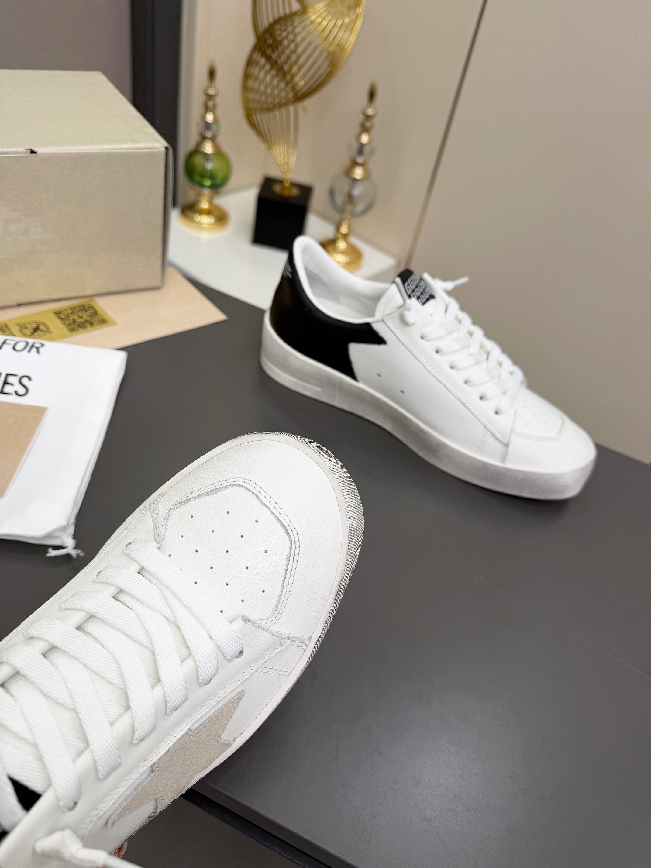 Designer Sneakers