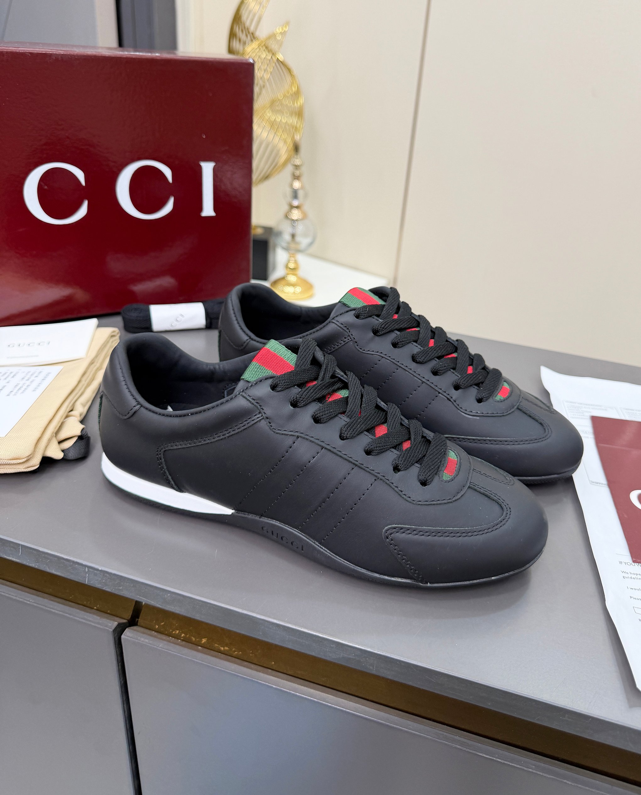 Gucci Sneakers
