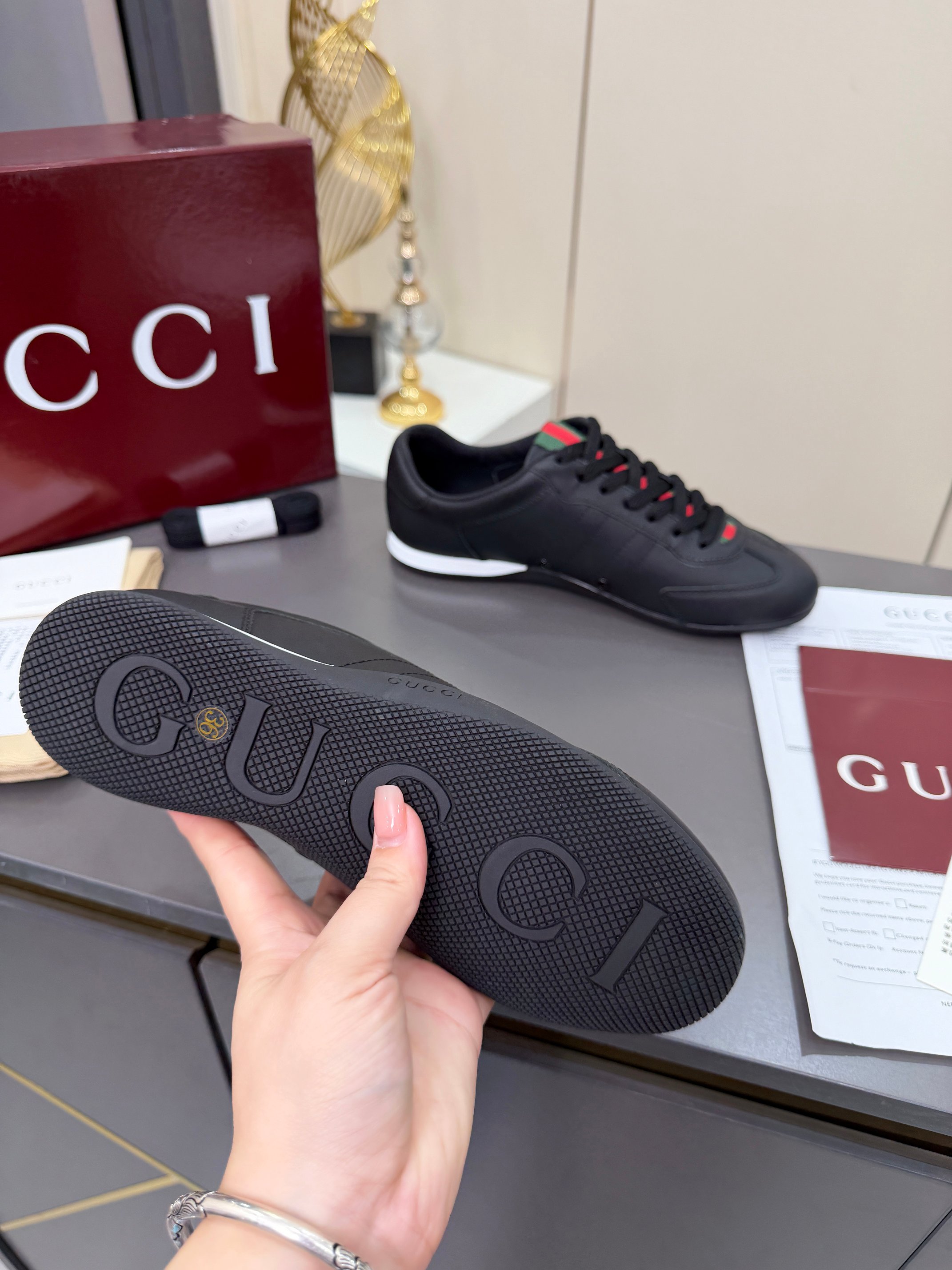 Gucci Sneakers