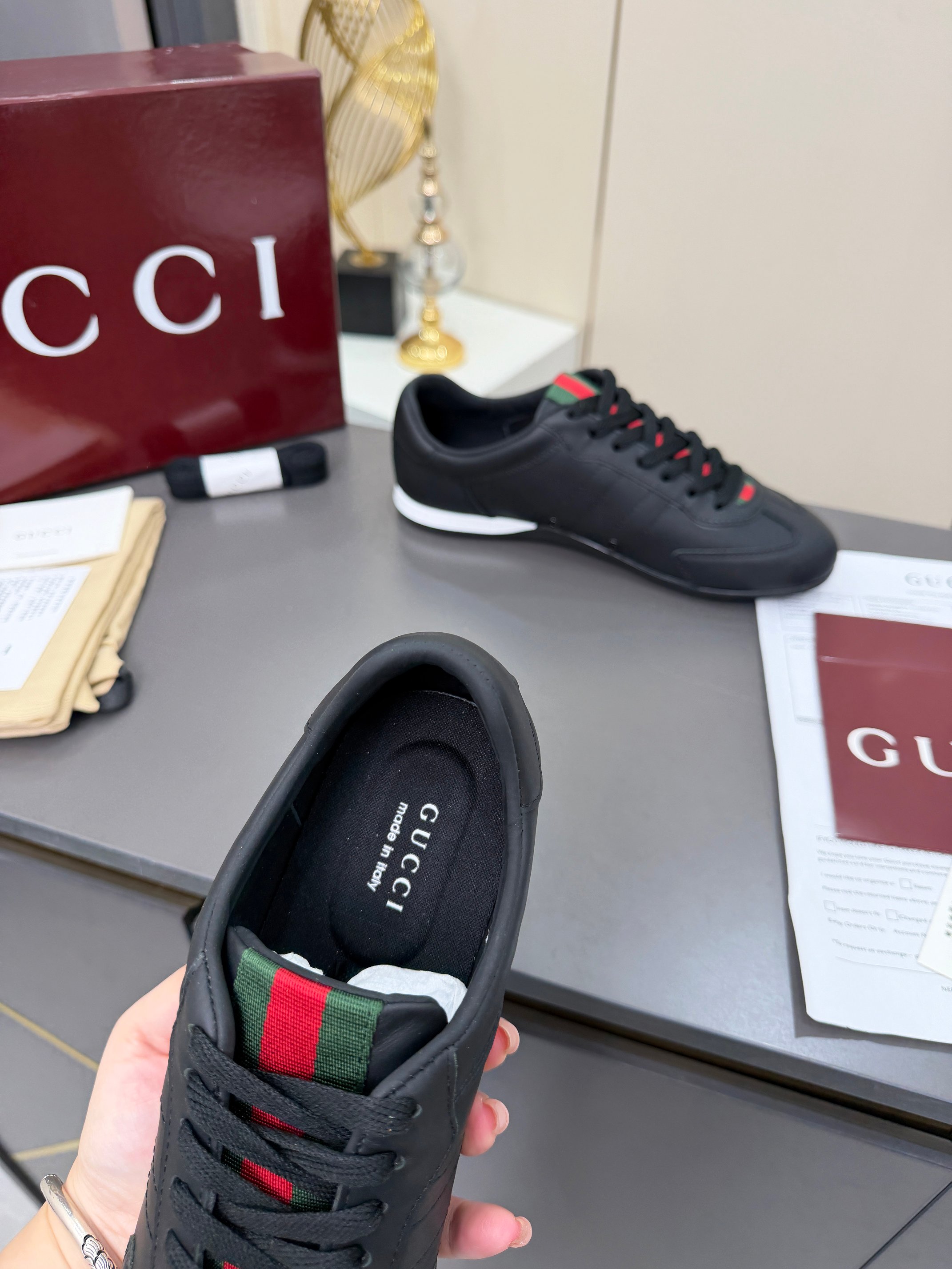 Gucci Sneakers