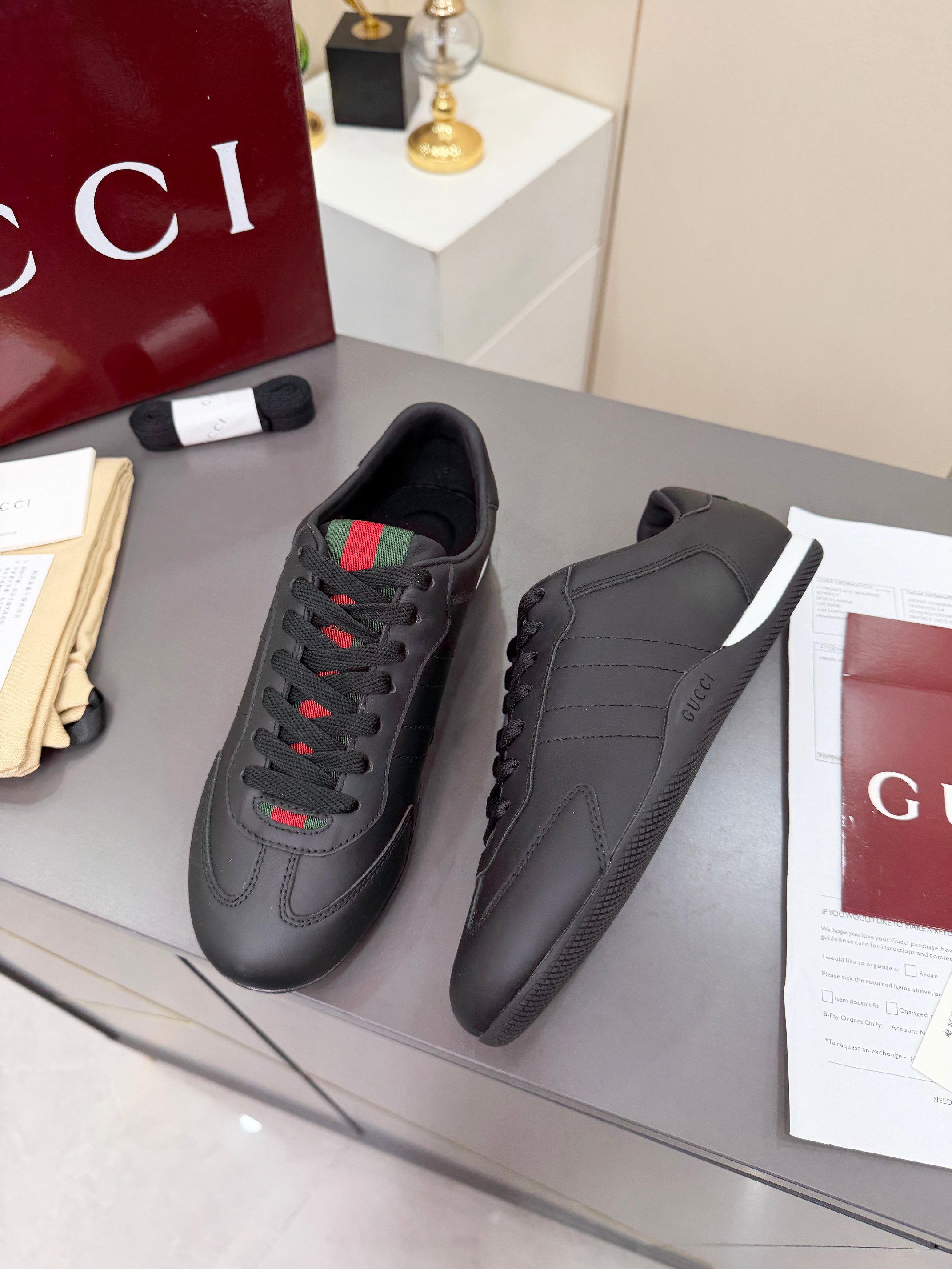 Gucci Sneakers