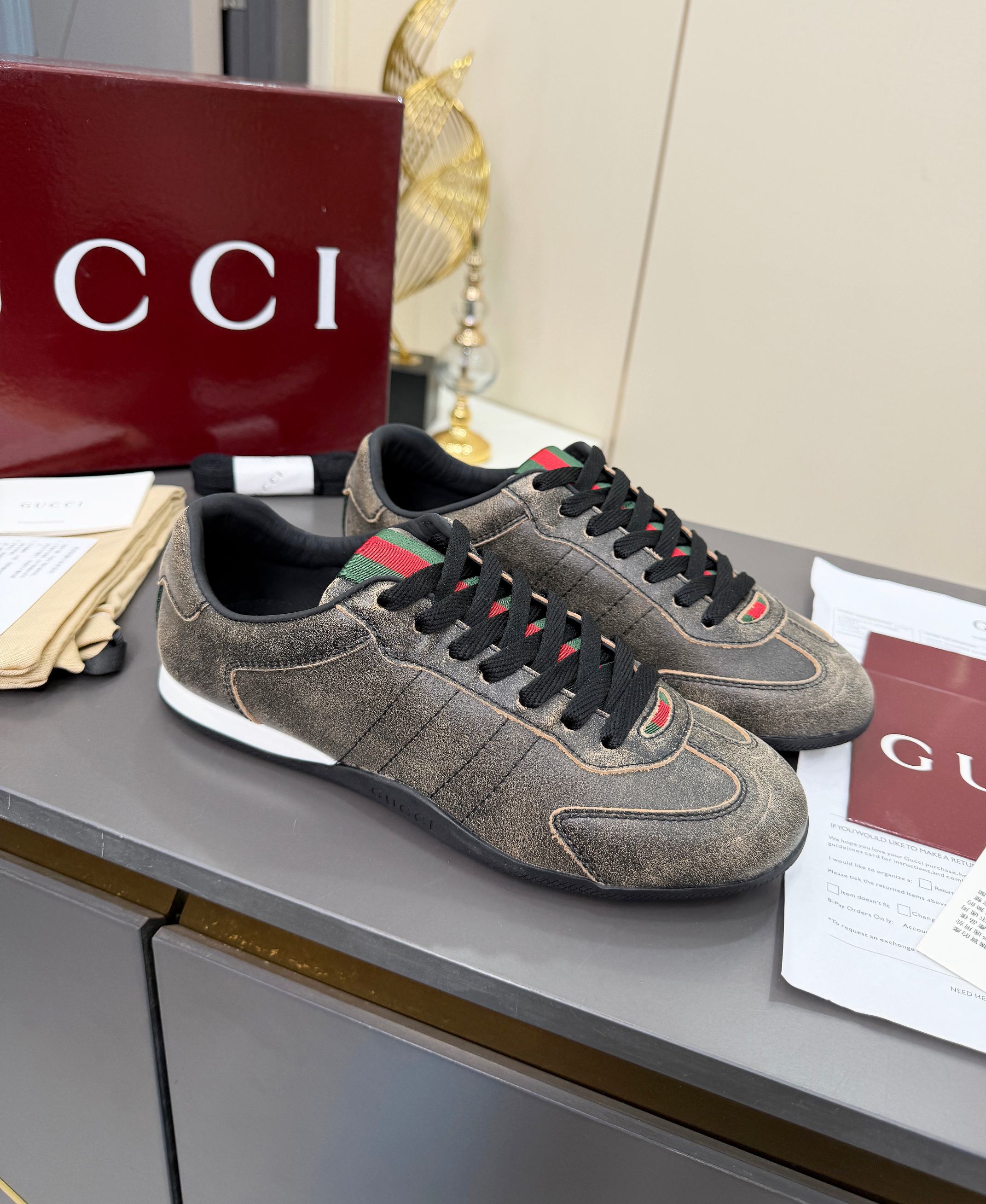 Gucci Sneakers