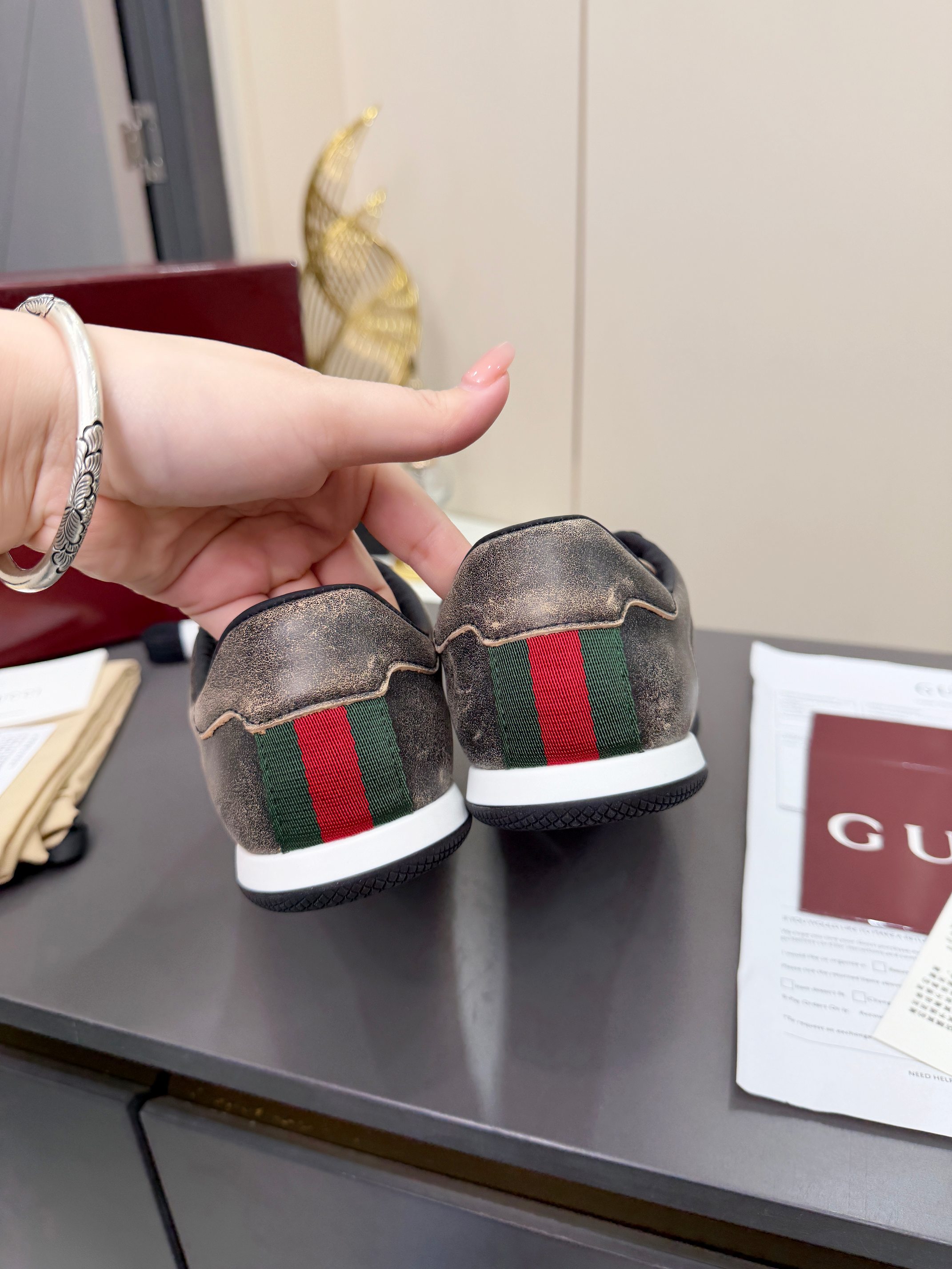 Gucci Sneakers