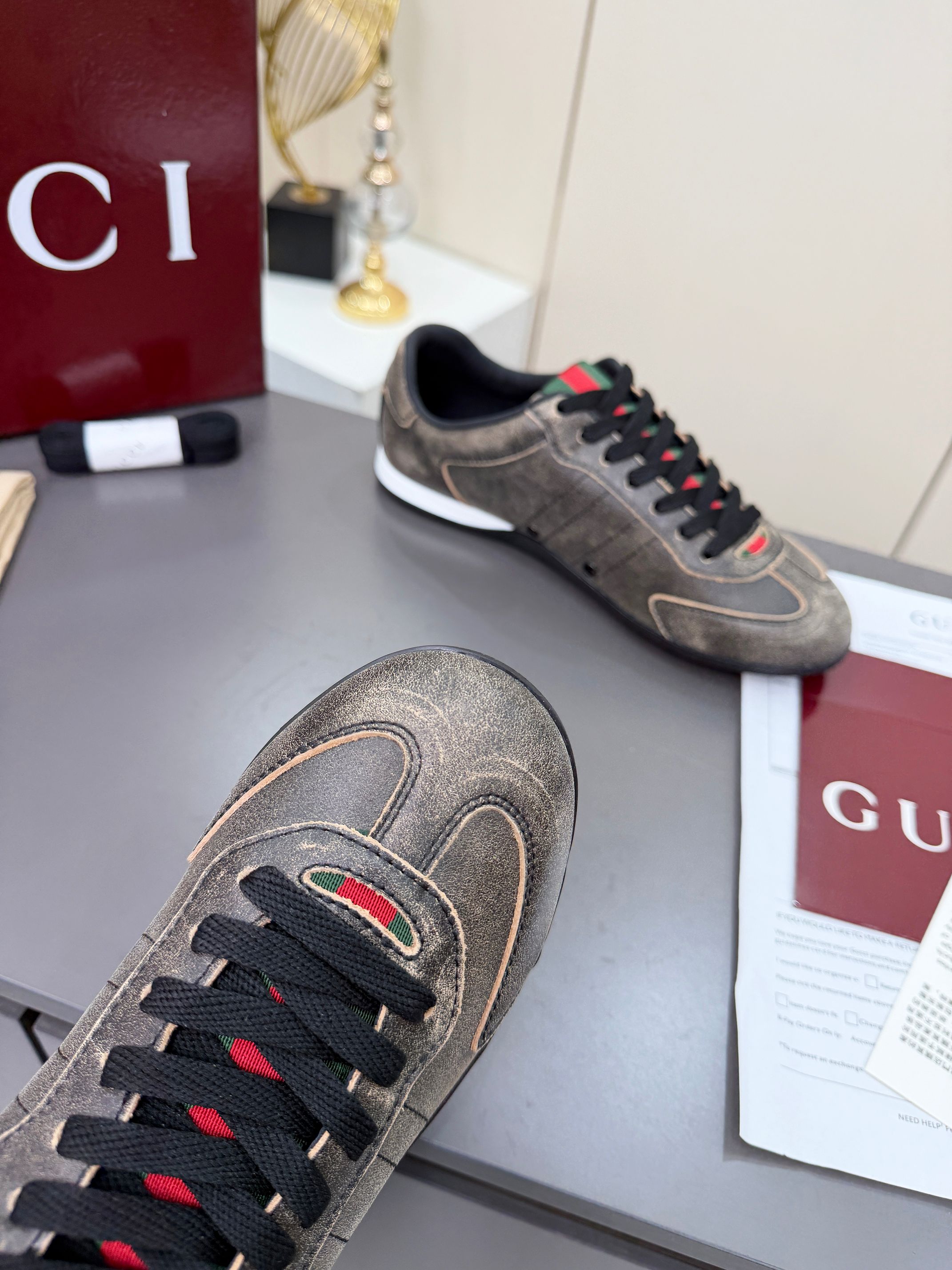 Gucci Sneakers