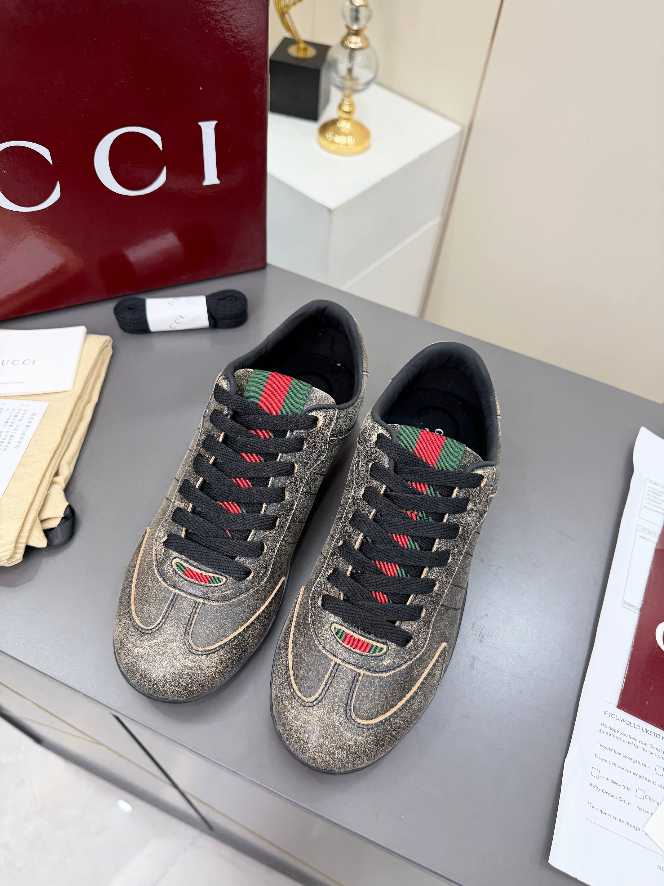 Gucci Sneakers
