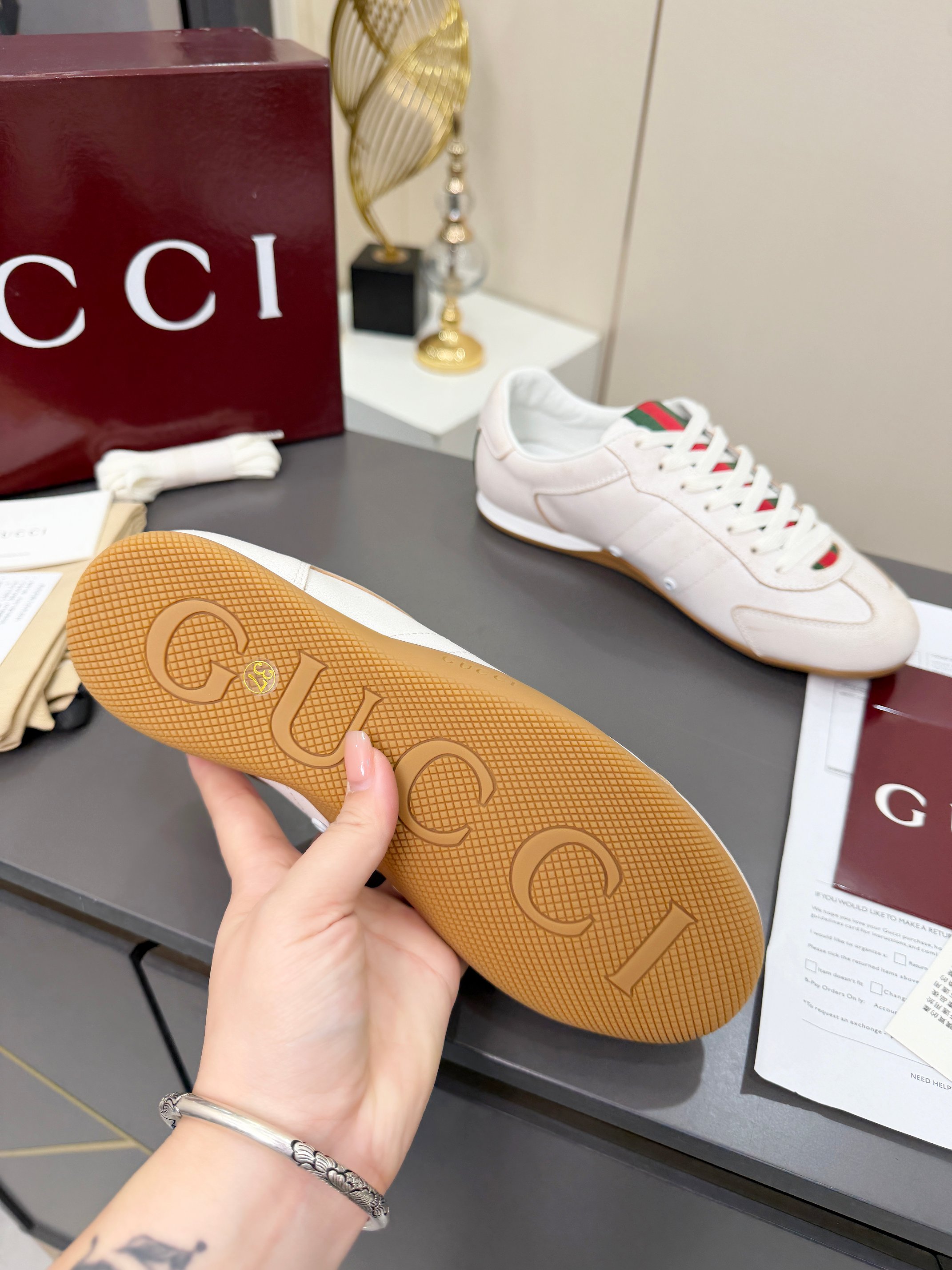Gucci Sneakers