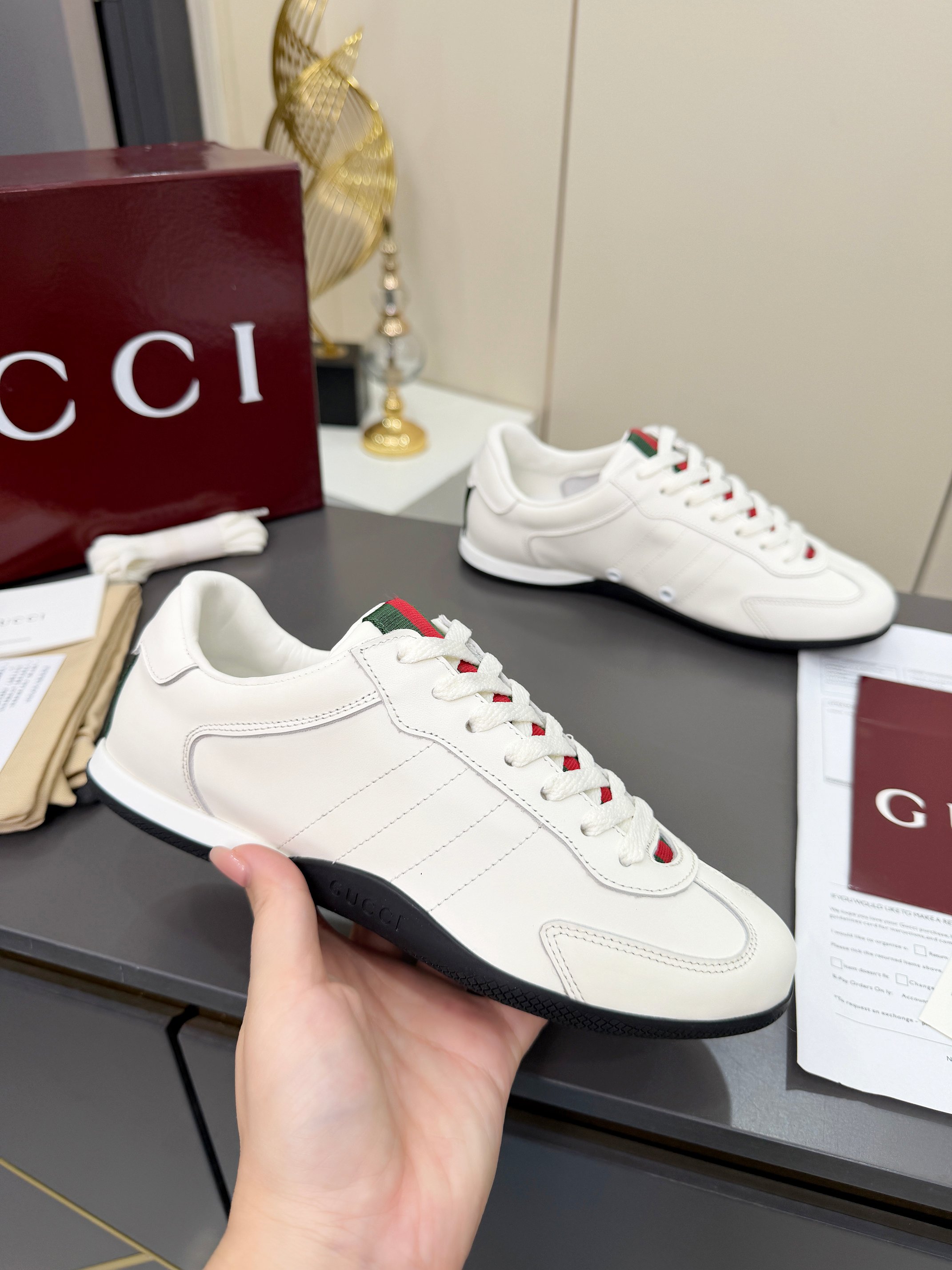 Gucci Sneakers