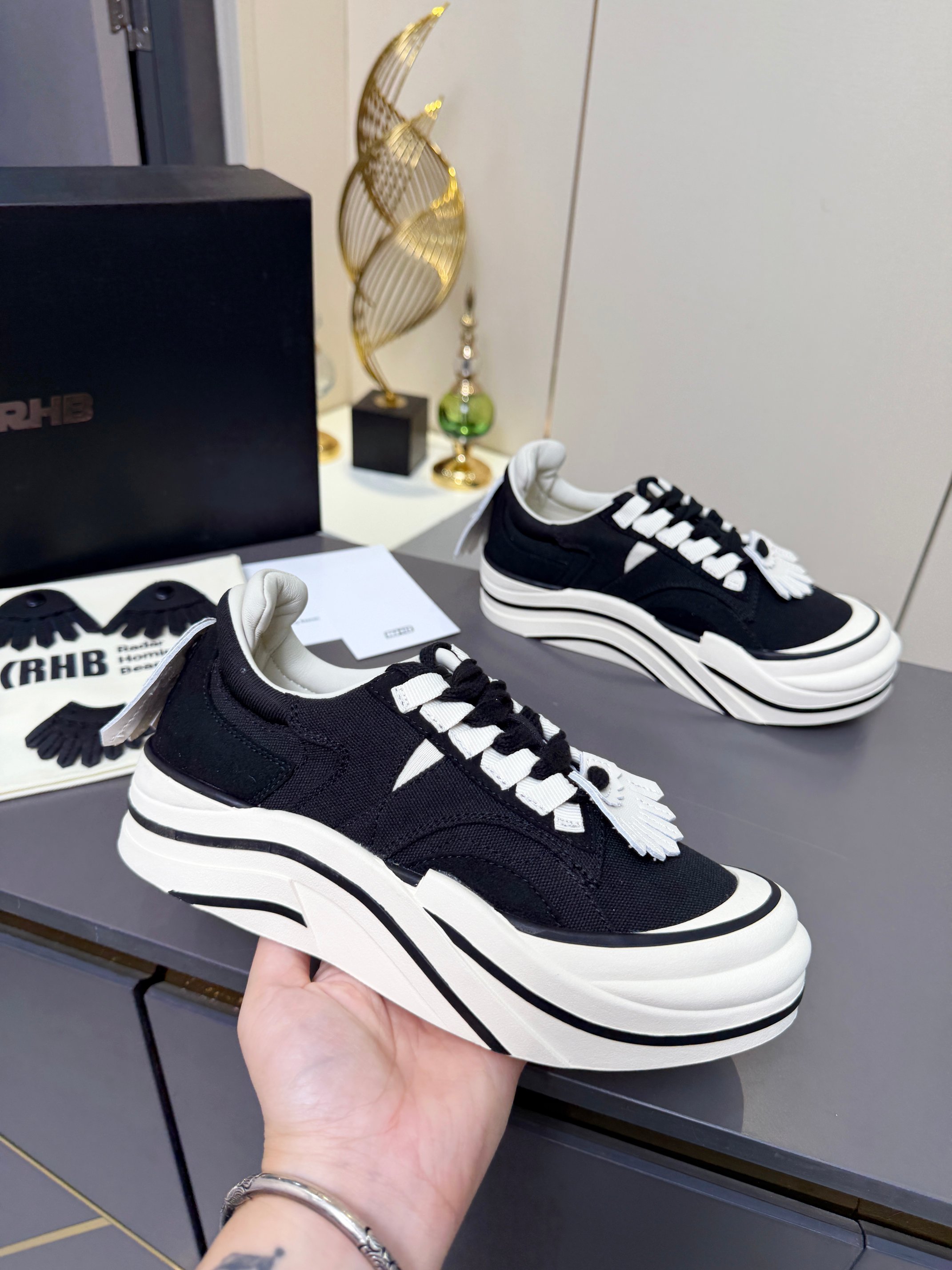Designer Sneakers