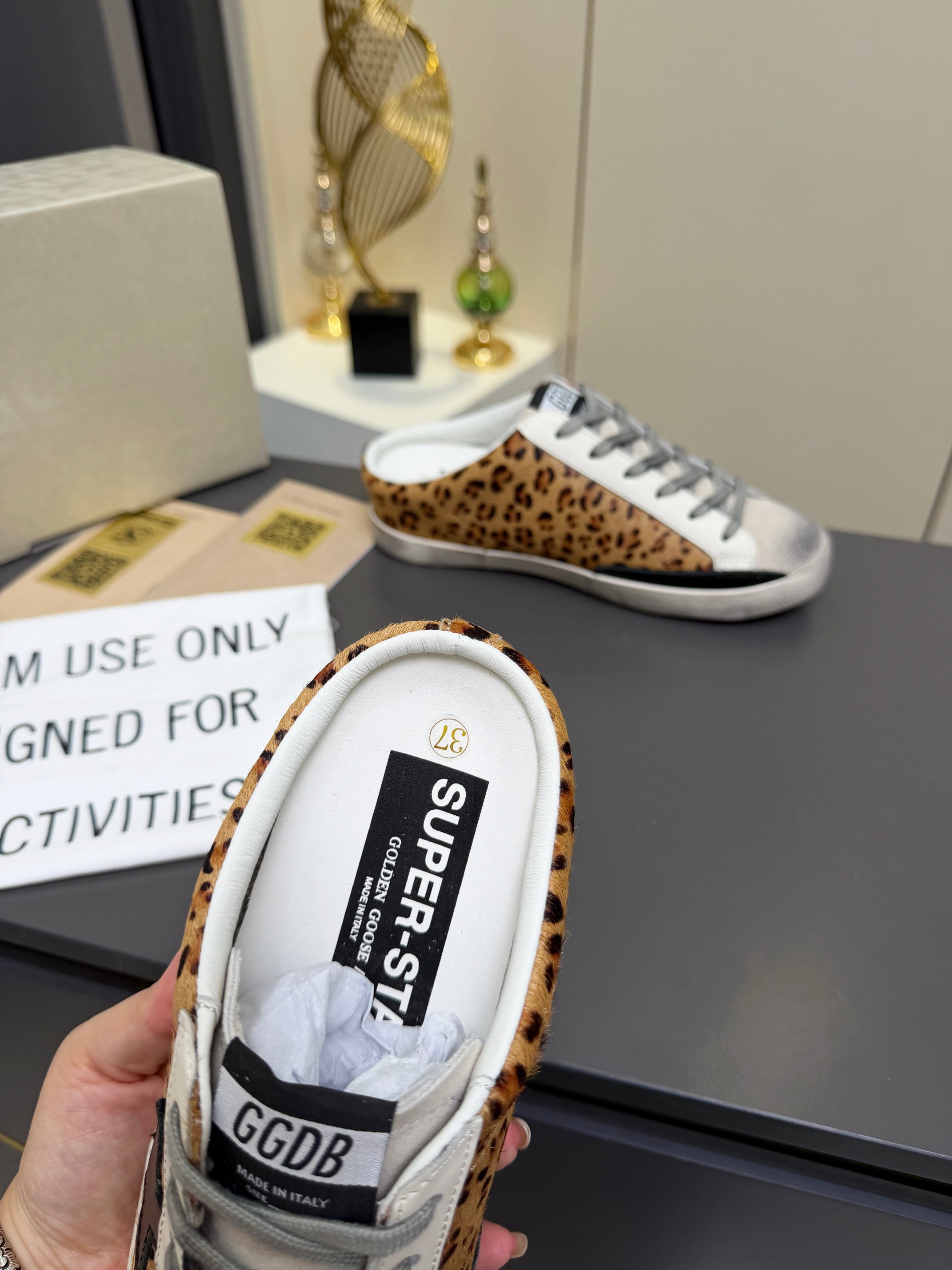 Designer Slides