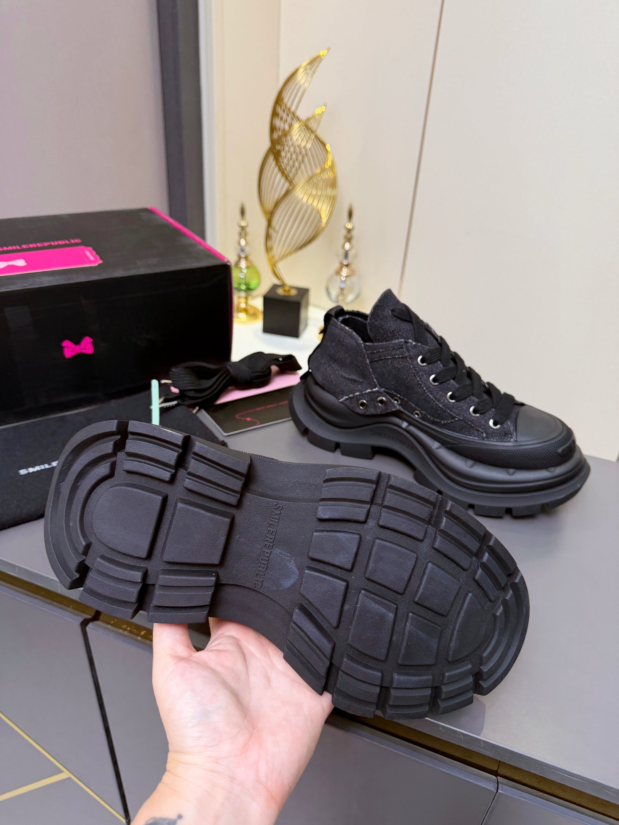 Designer Women Shoes