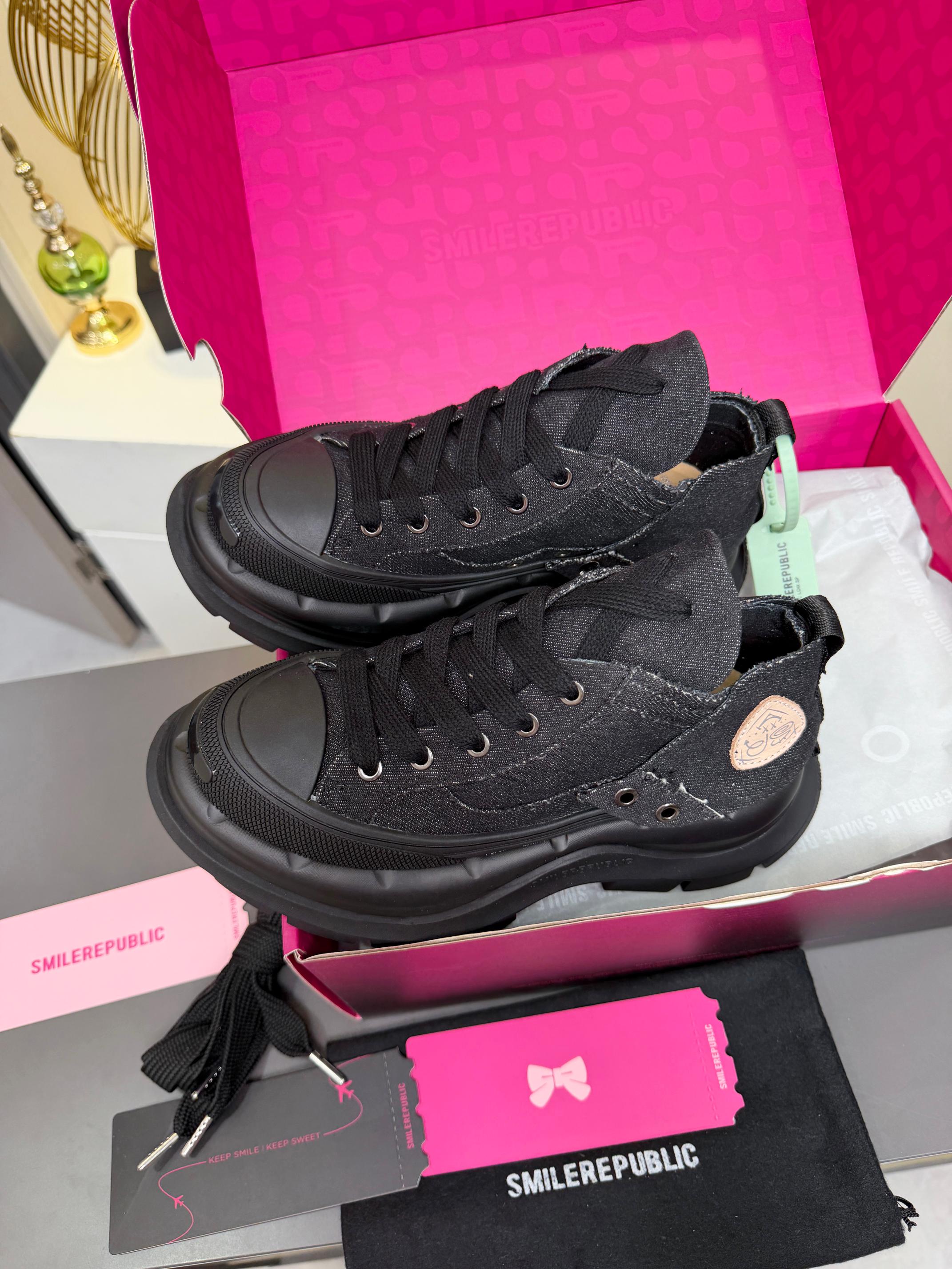 Designer Women Shoes