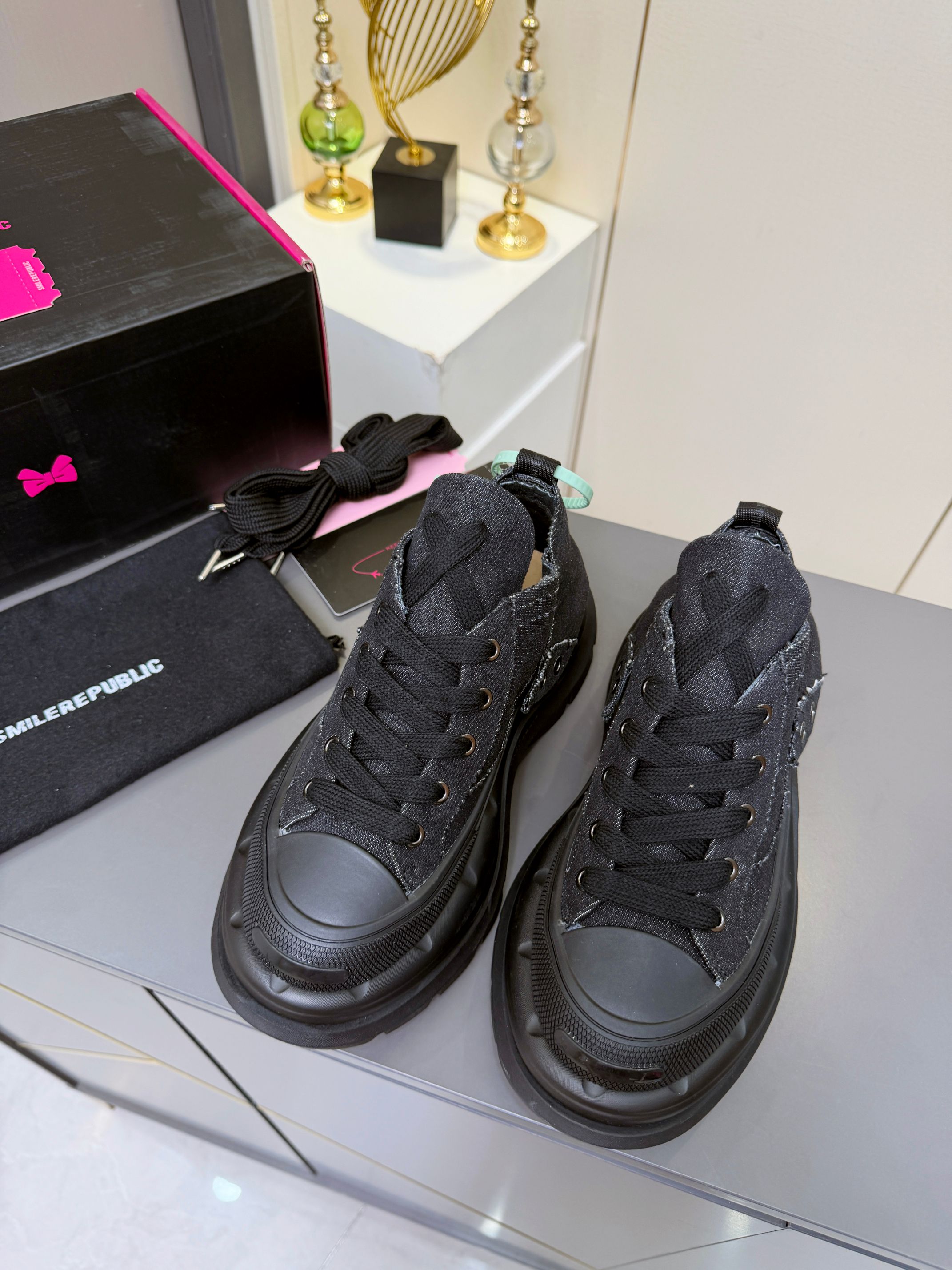 Designer Women Shoes