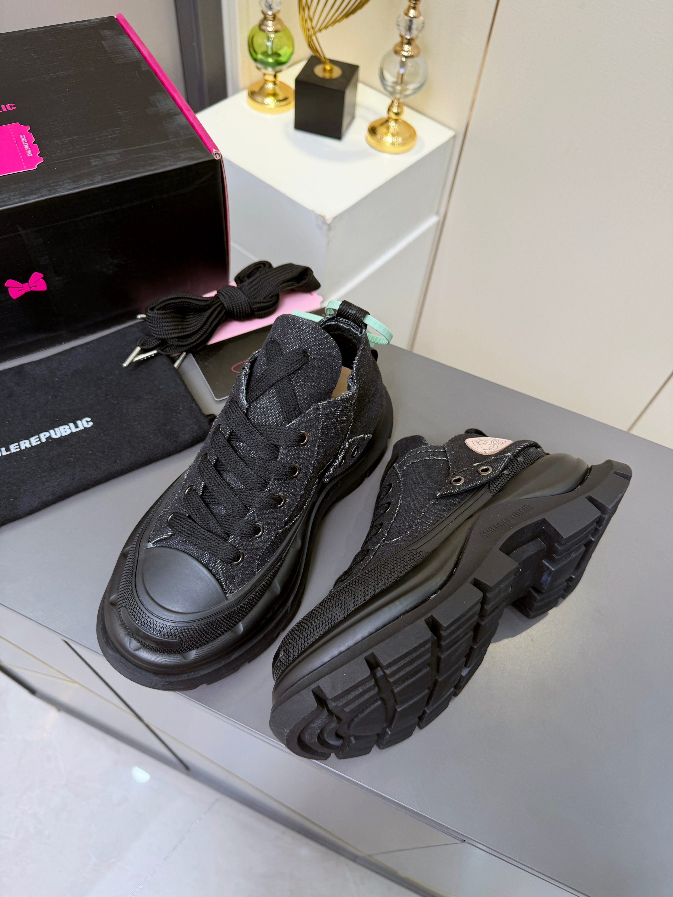 Designer Women Shoes