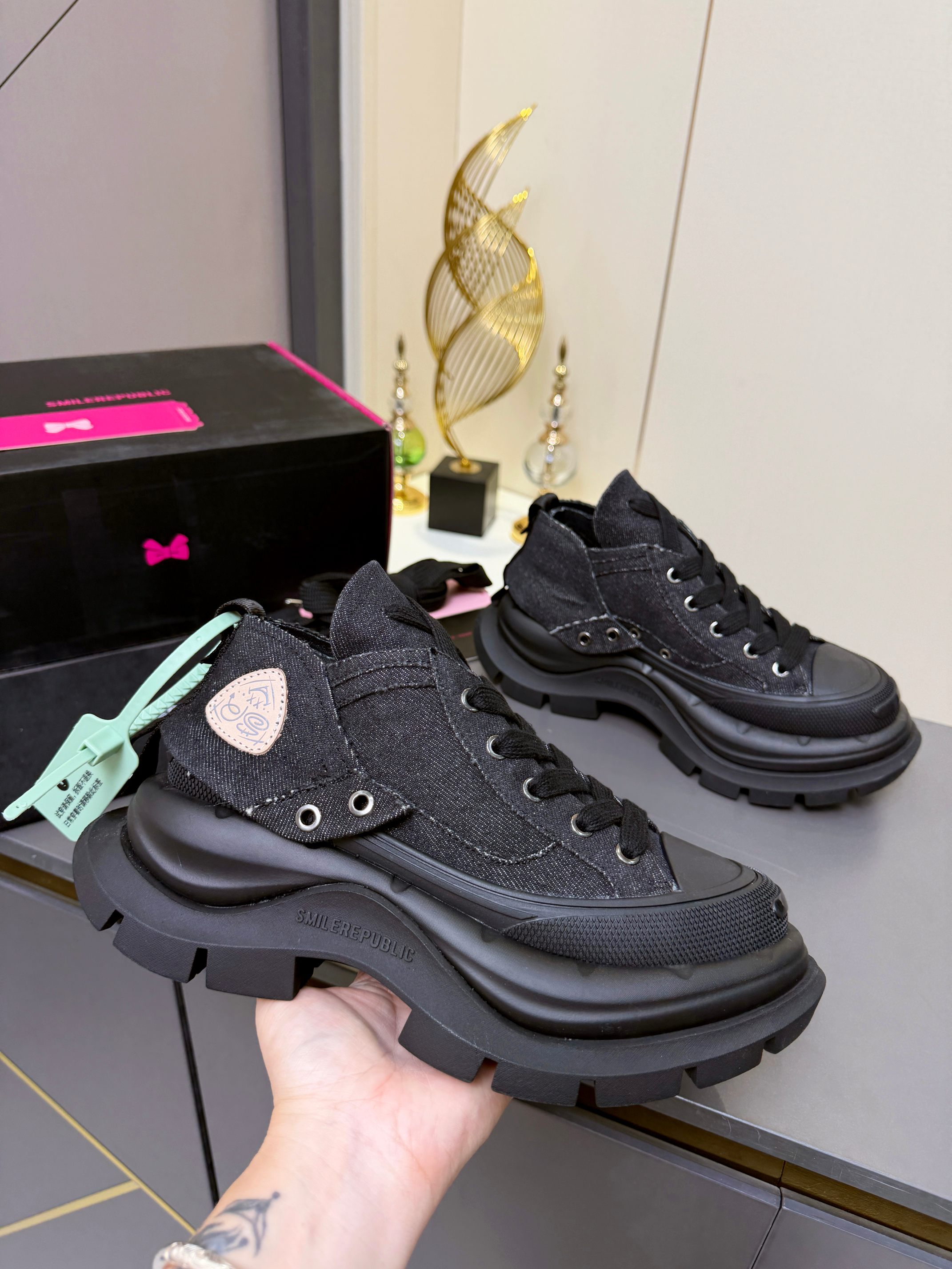 Designer Women Shoes