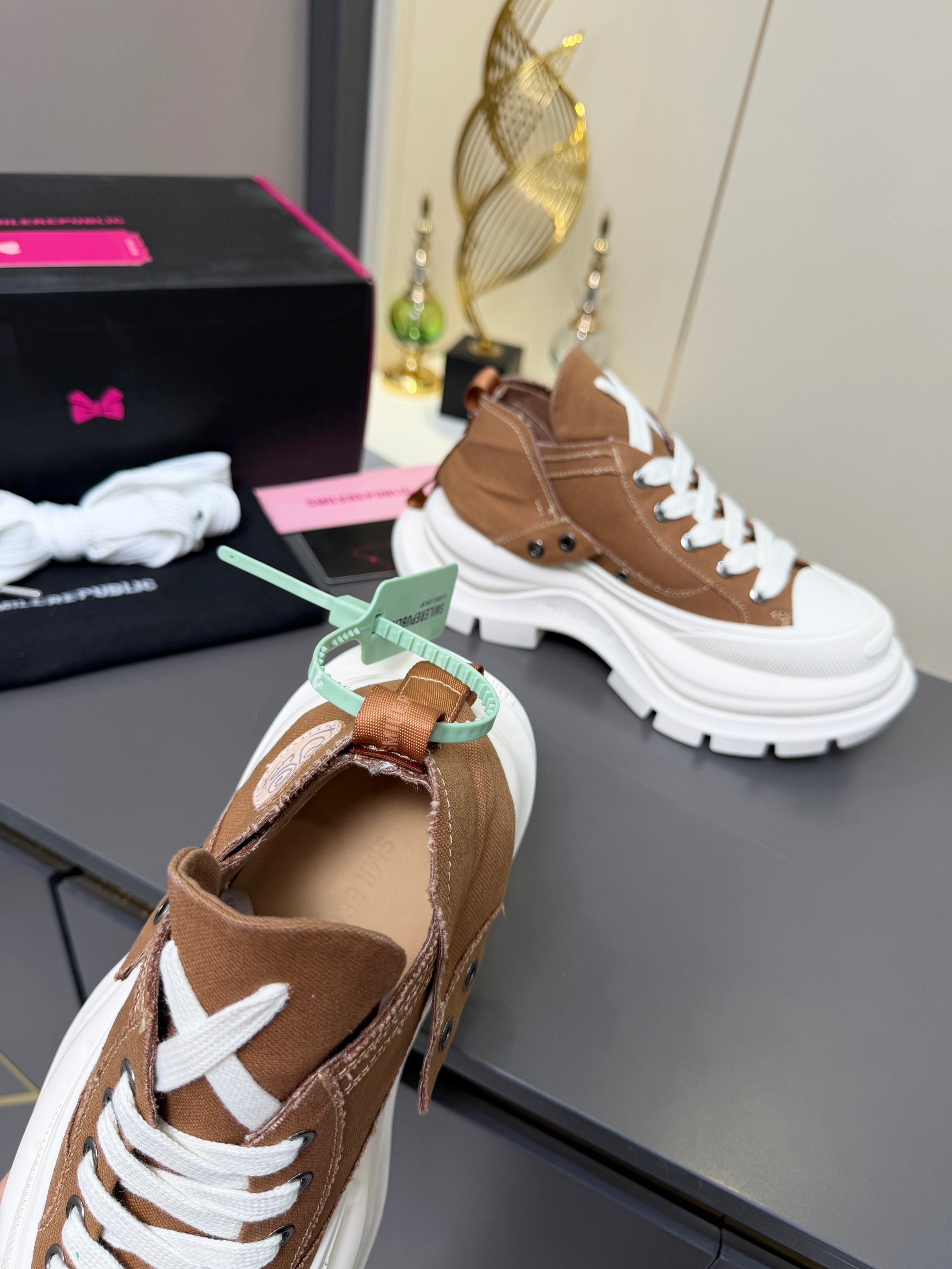 Designer Women Shoes