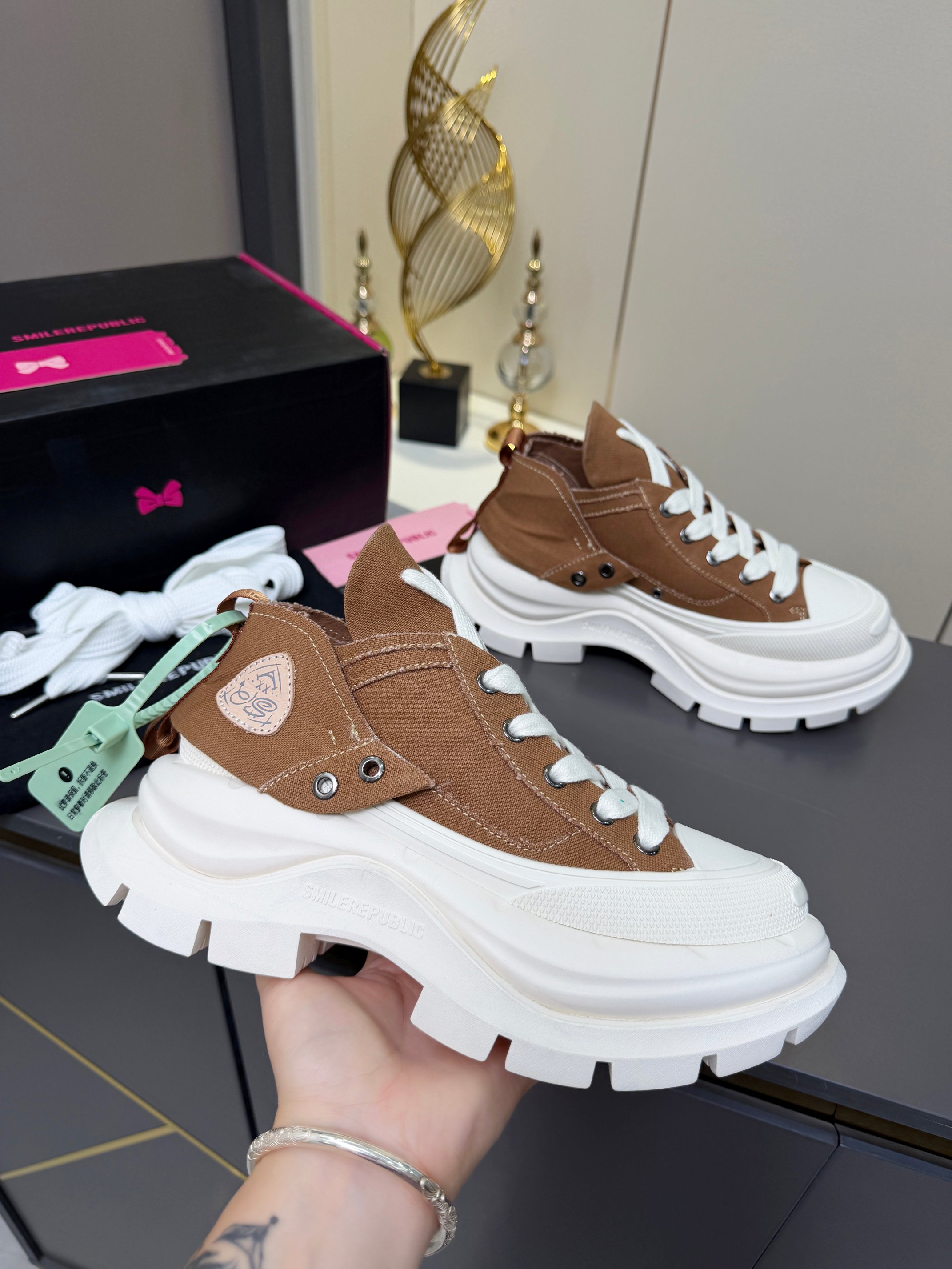 Designer Women Shoes