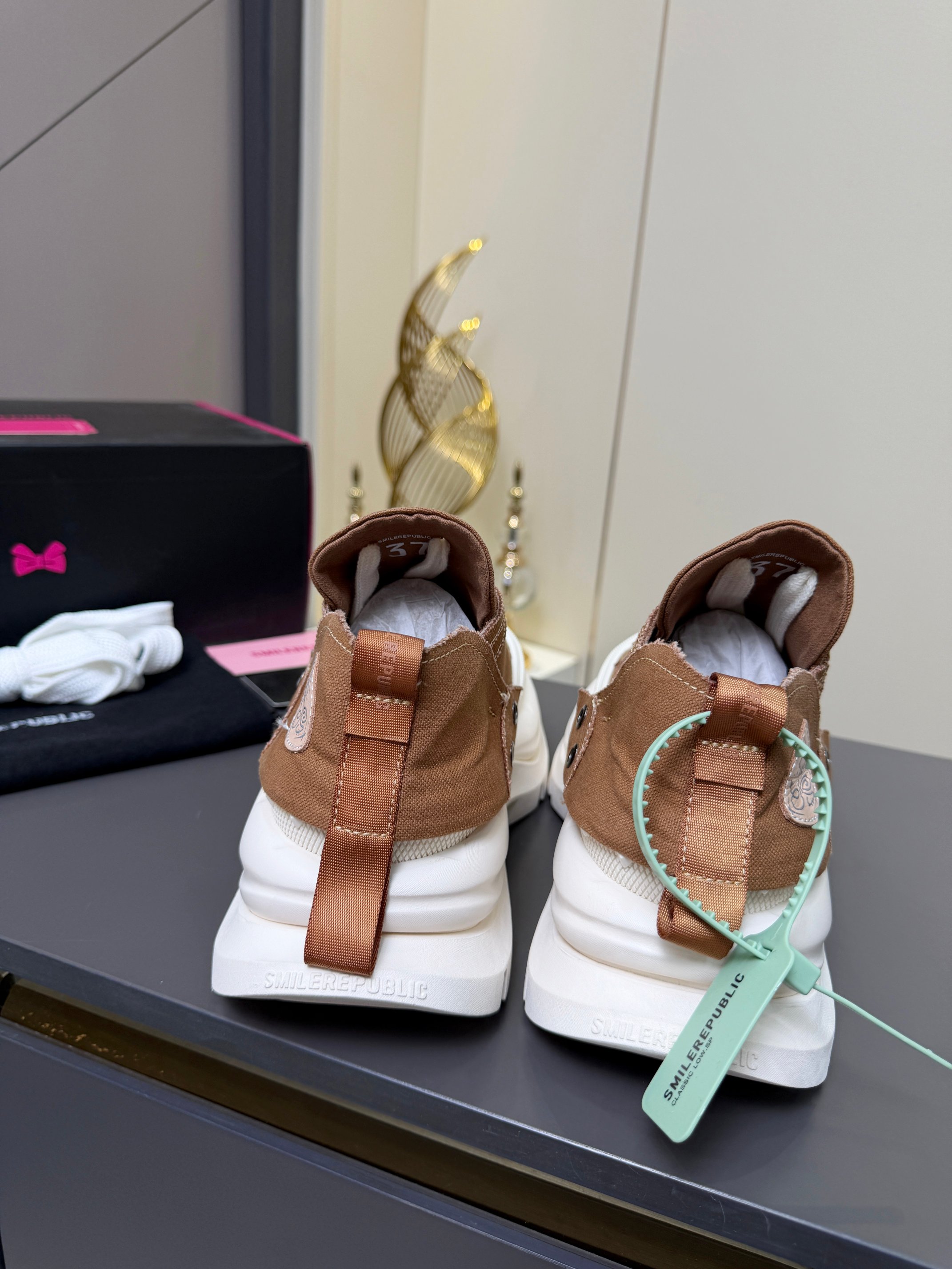 Designer Women Shoes
