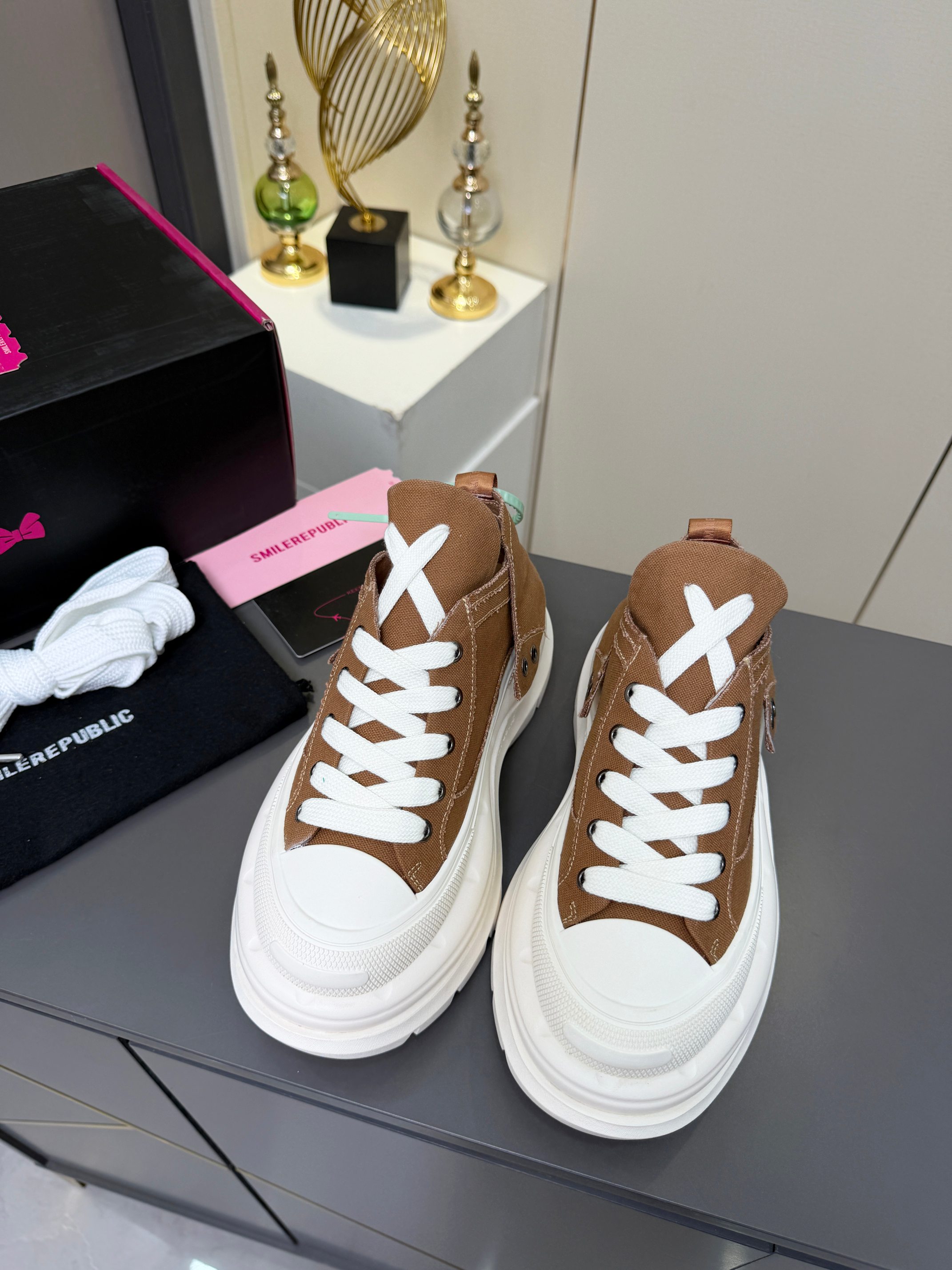 Designer Women Shoes