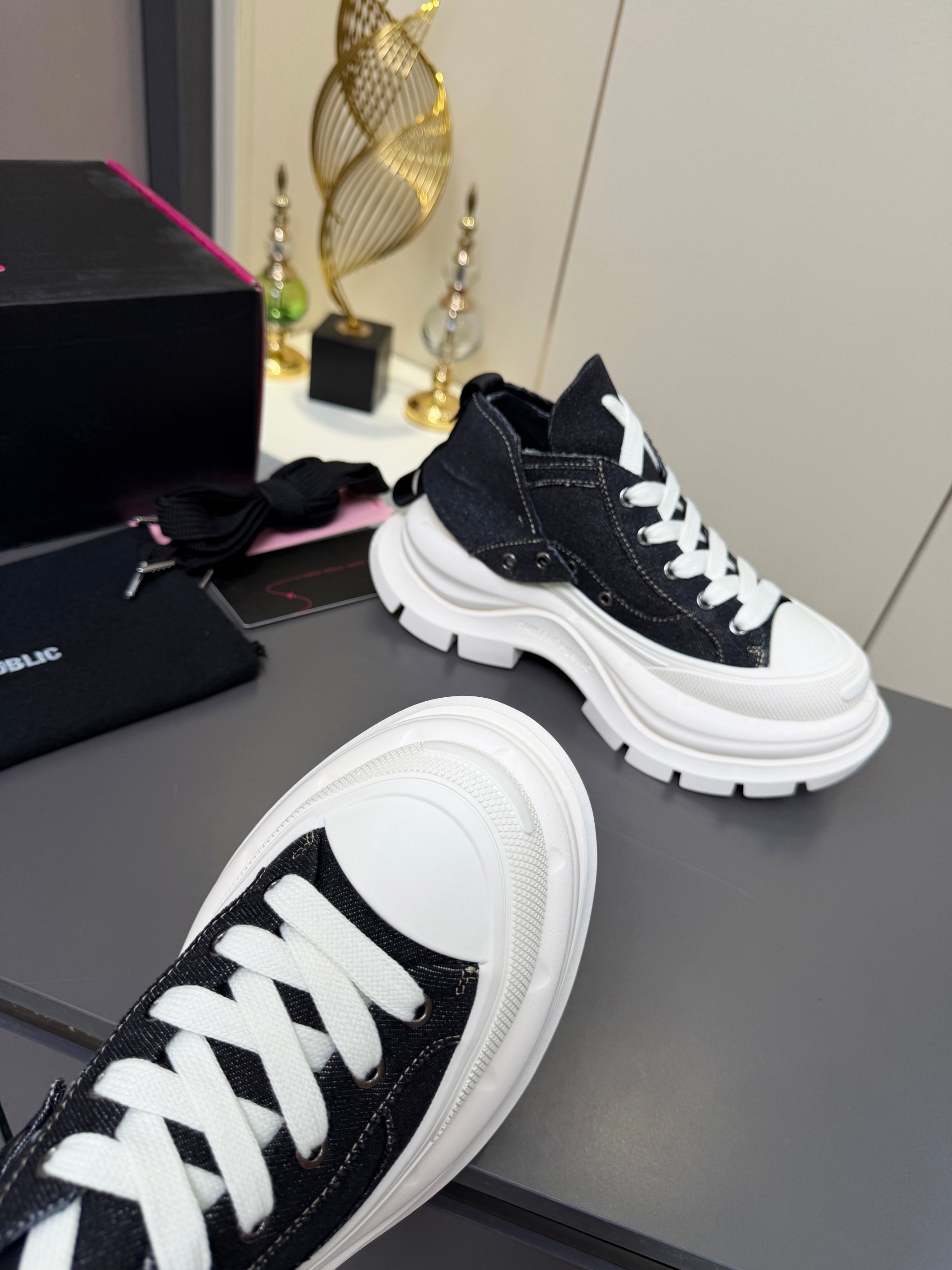 Designer Women Shoes