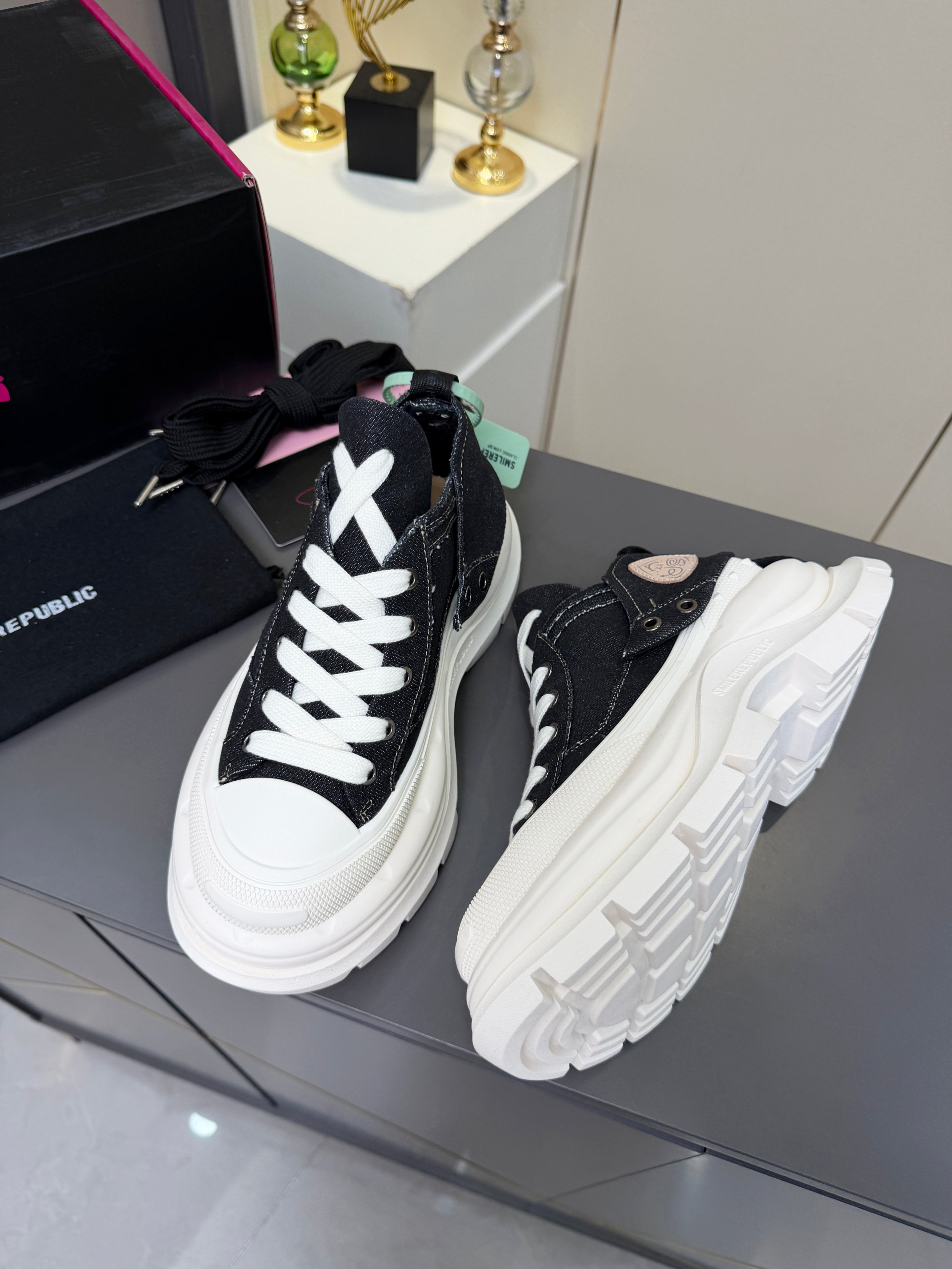 Designer Women Shoes