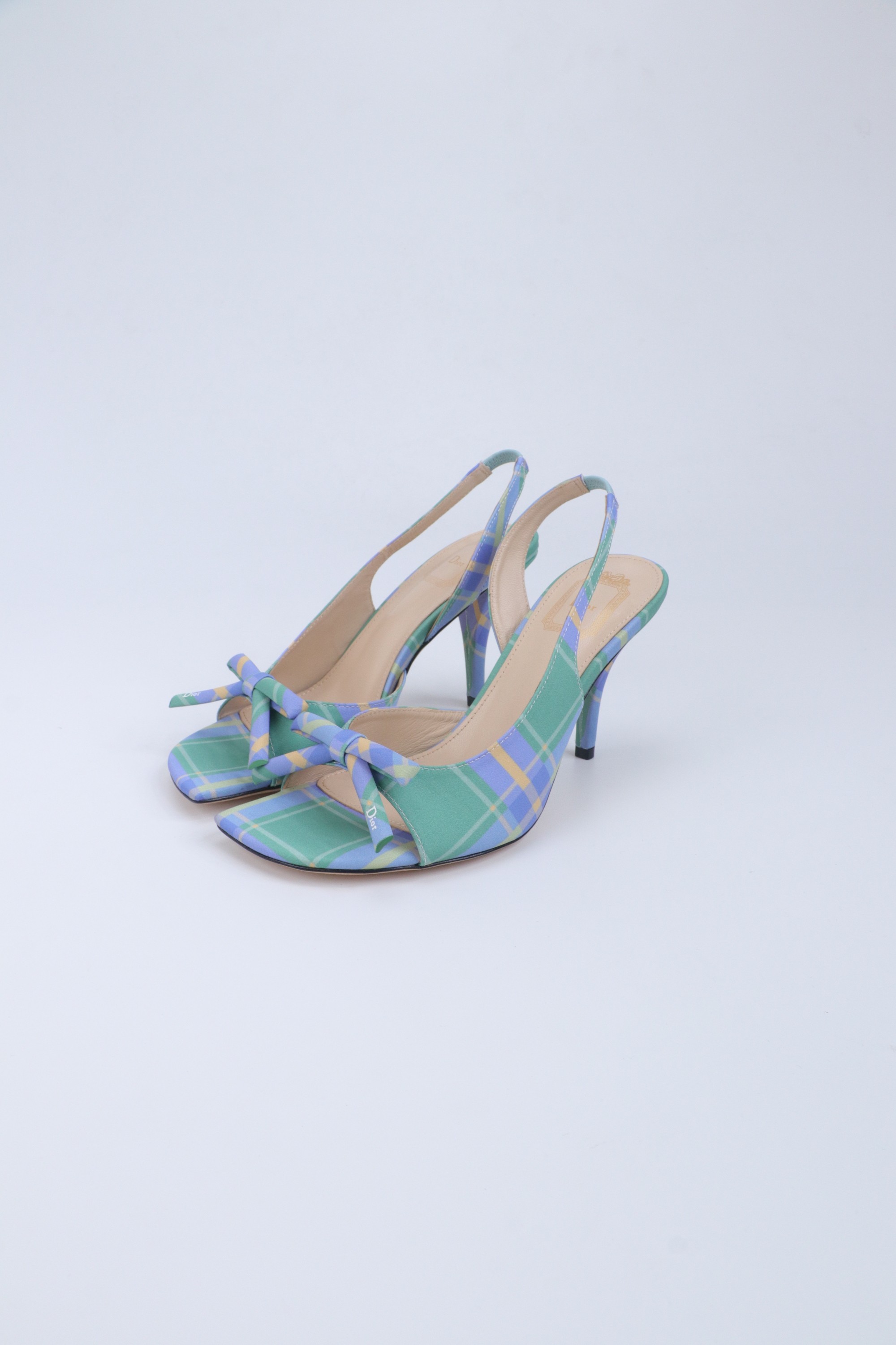 _d8n9saO8D9Qaiduo6av9cFl3gCAS0-44C_tuzjg