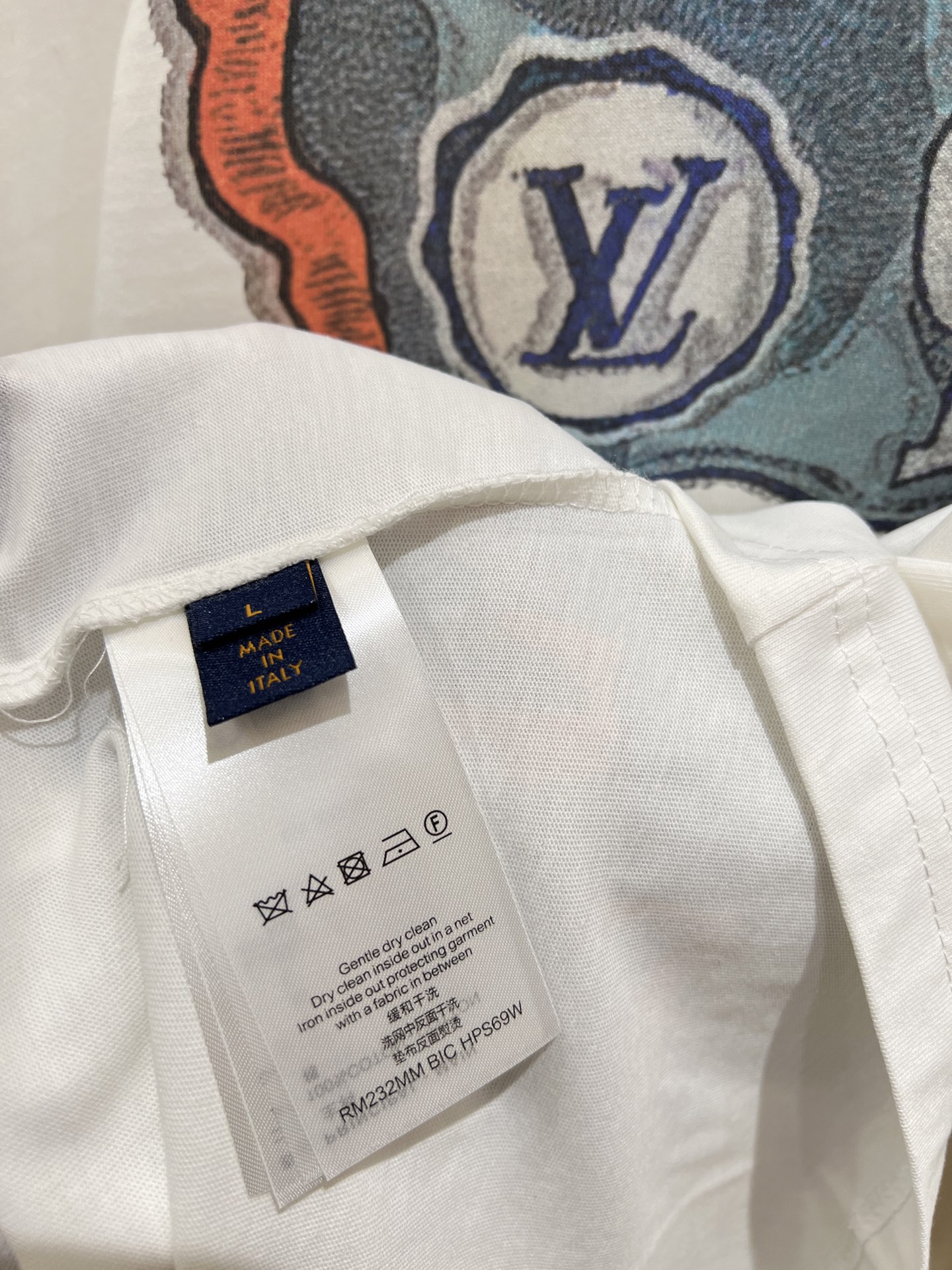 Louis Vuitton 25SS Graffiti Embroidered Cotton T-Shirt - Runway Collection 6 i1758740831320 5882 0 4