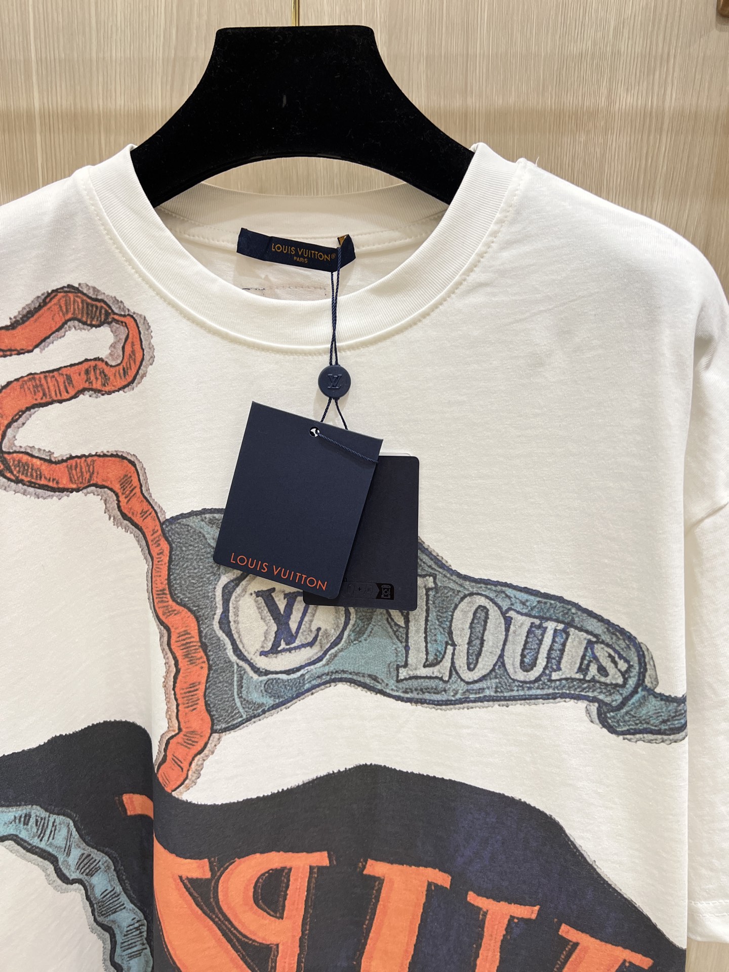 Louis Vuitton 25SS Graffiti Embroidered Cotton T-Shirt - Runway Collection 4 i1758740831320 636 0 2