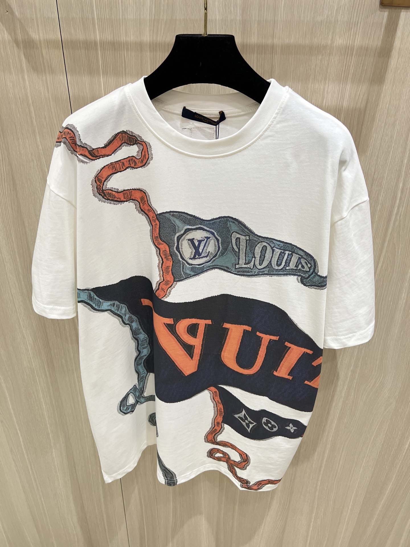 Louis Vuitton 25SS Graffiti Embroidered Cotton T-Shirt - Runway Collection 3 i1758740835176 3281 0 1