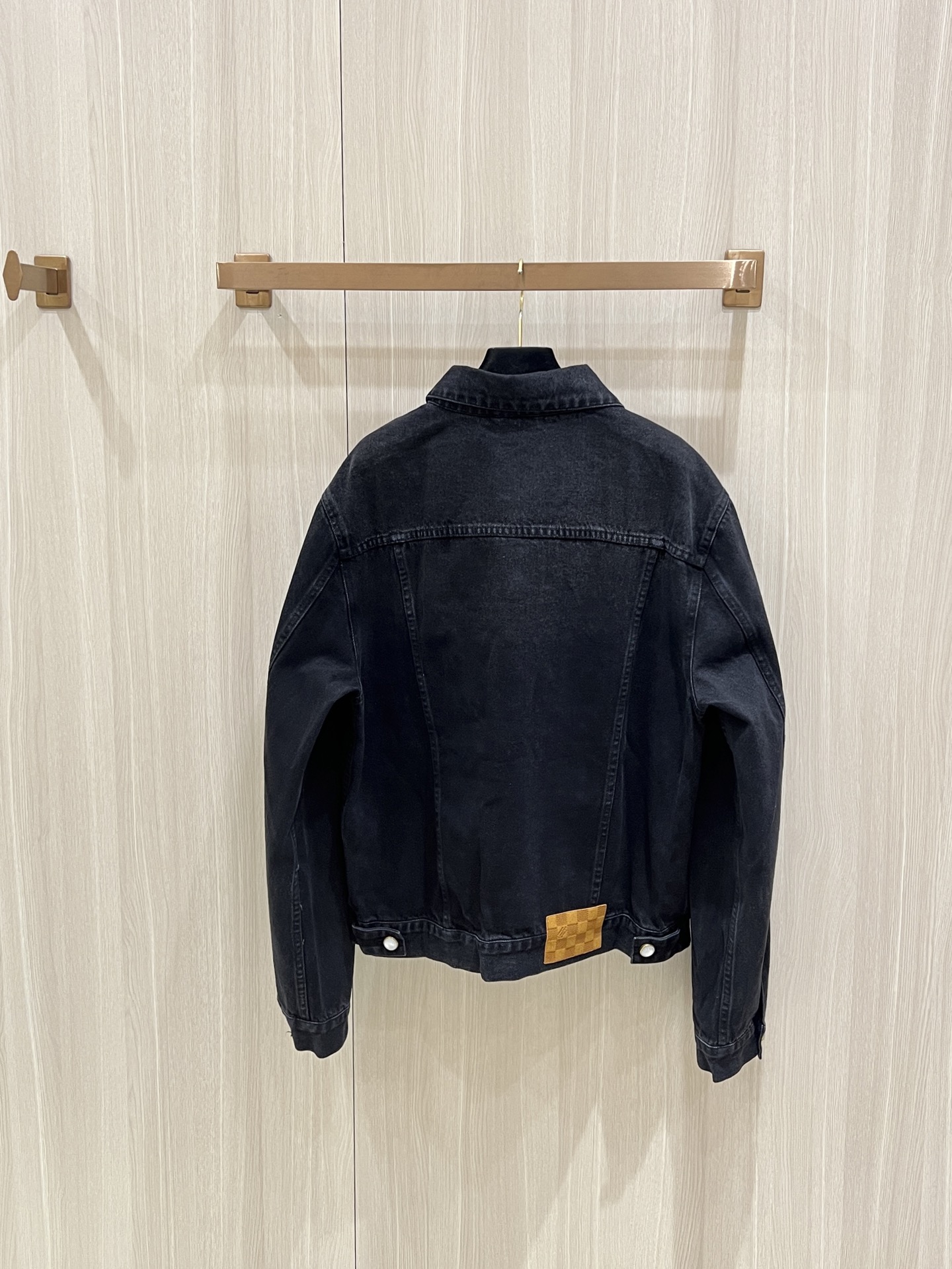 Louis Vuitton Pearl Button Denim Jacket & Jeans Set - Chic & Stylish 8 i1759398010421 2781 0 6