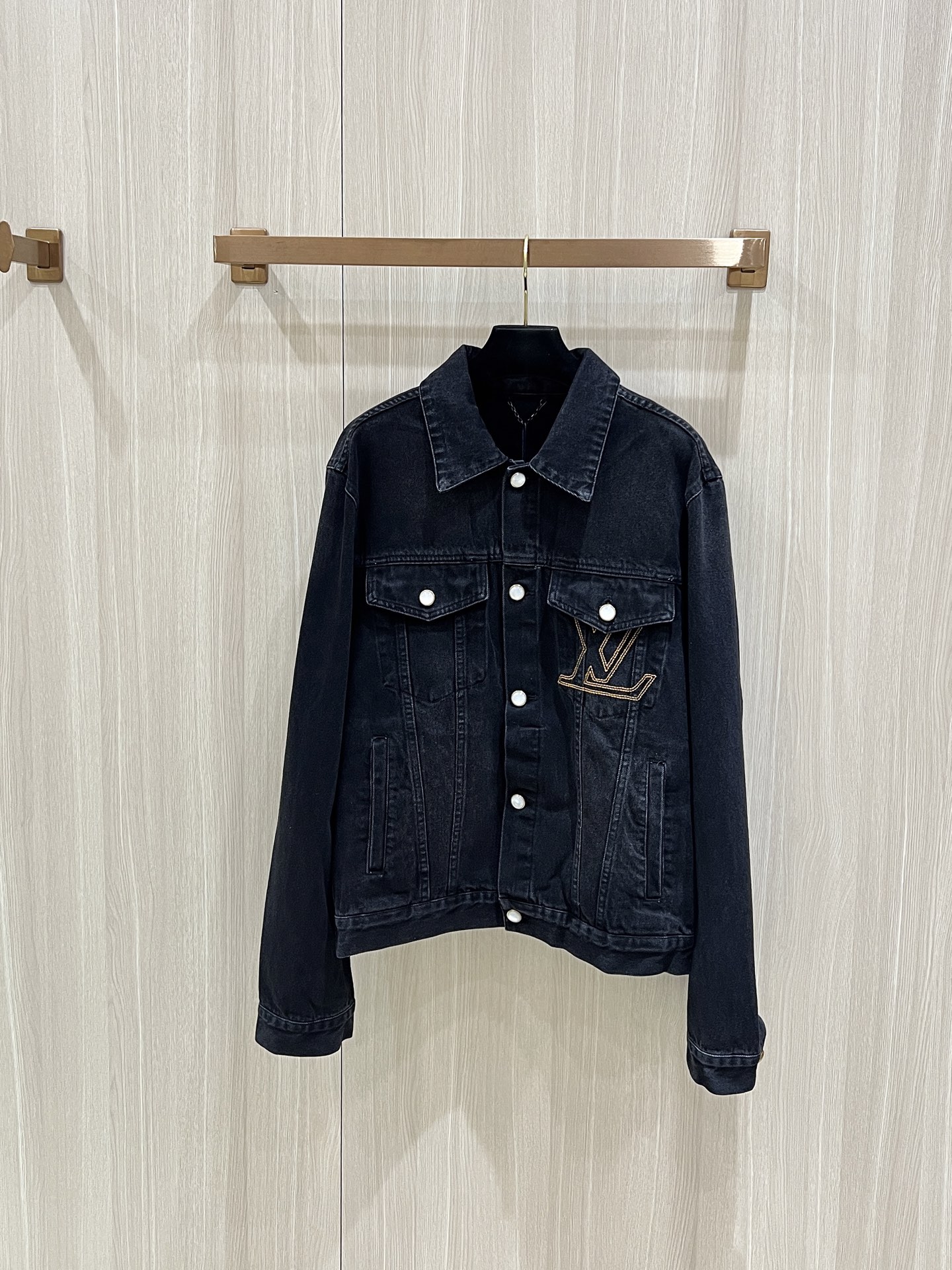 Louis Vuitton Pearl Button Denim Jacket & Jeans Set - Chic & Stylish 2 i1759398045138 3891 0 9
