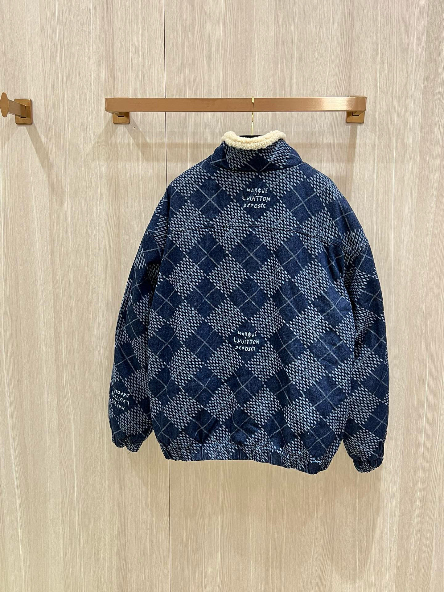 Louis Vuitton 25SS Dog Series Cashmere Denim Jacket - Collector's Edition 7 i1760173051542 989 0 5