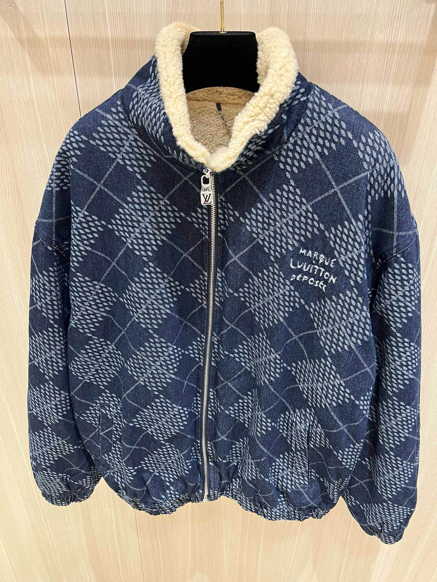 Louis Vuitton 25SS Dog Series Cashmere Denim Jacket - Collector's Edition 3 i1760173051544 7995 0 1