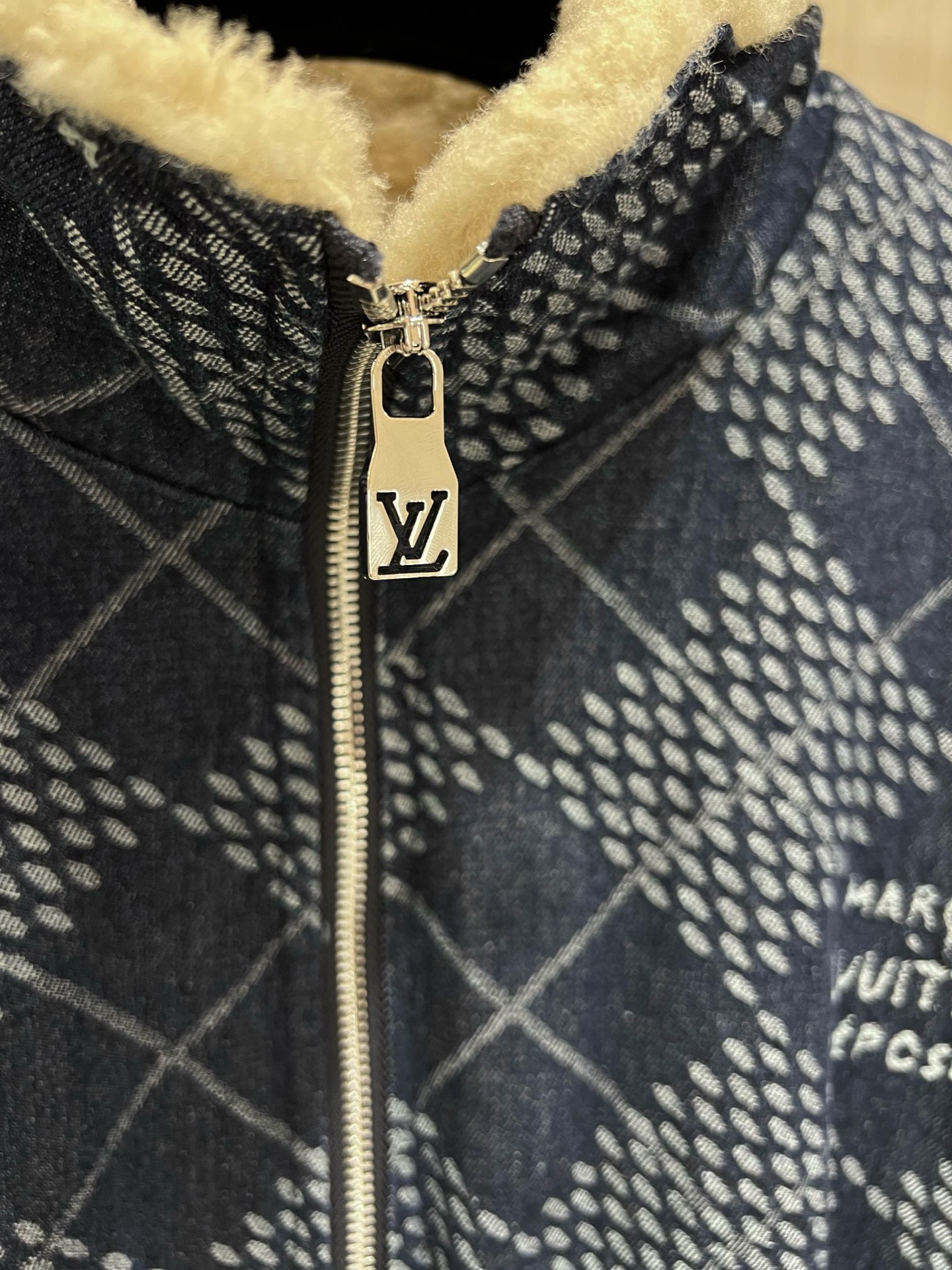 Louis Vuitton 25SS Dog Series Cashmere Denim Jacket - Collector's Edition 5 i1760173054544 4978 0 3