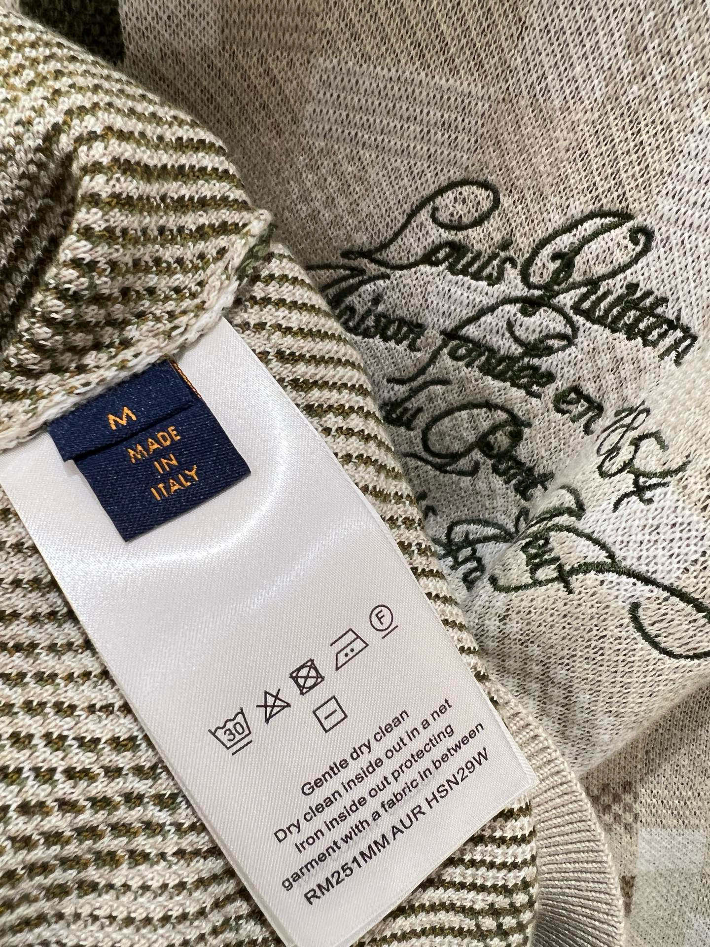 Louis Vuitton Limited Edition Snakoflage Damier Knit Sweater 6 i1760173523553 9361 0 4