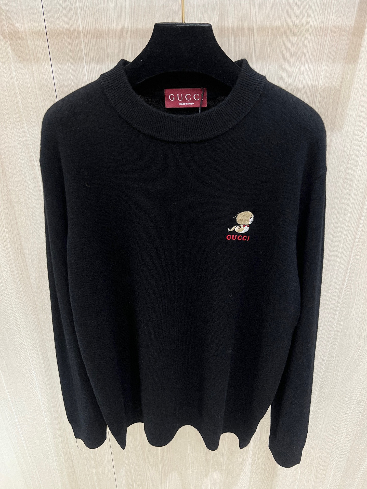 Gucci Red Heart Animal Wool Sweater - A Festive & Cozy New Year Essential 3 i1763492350573 570 0 1