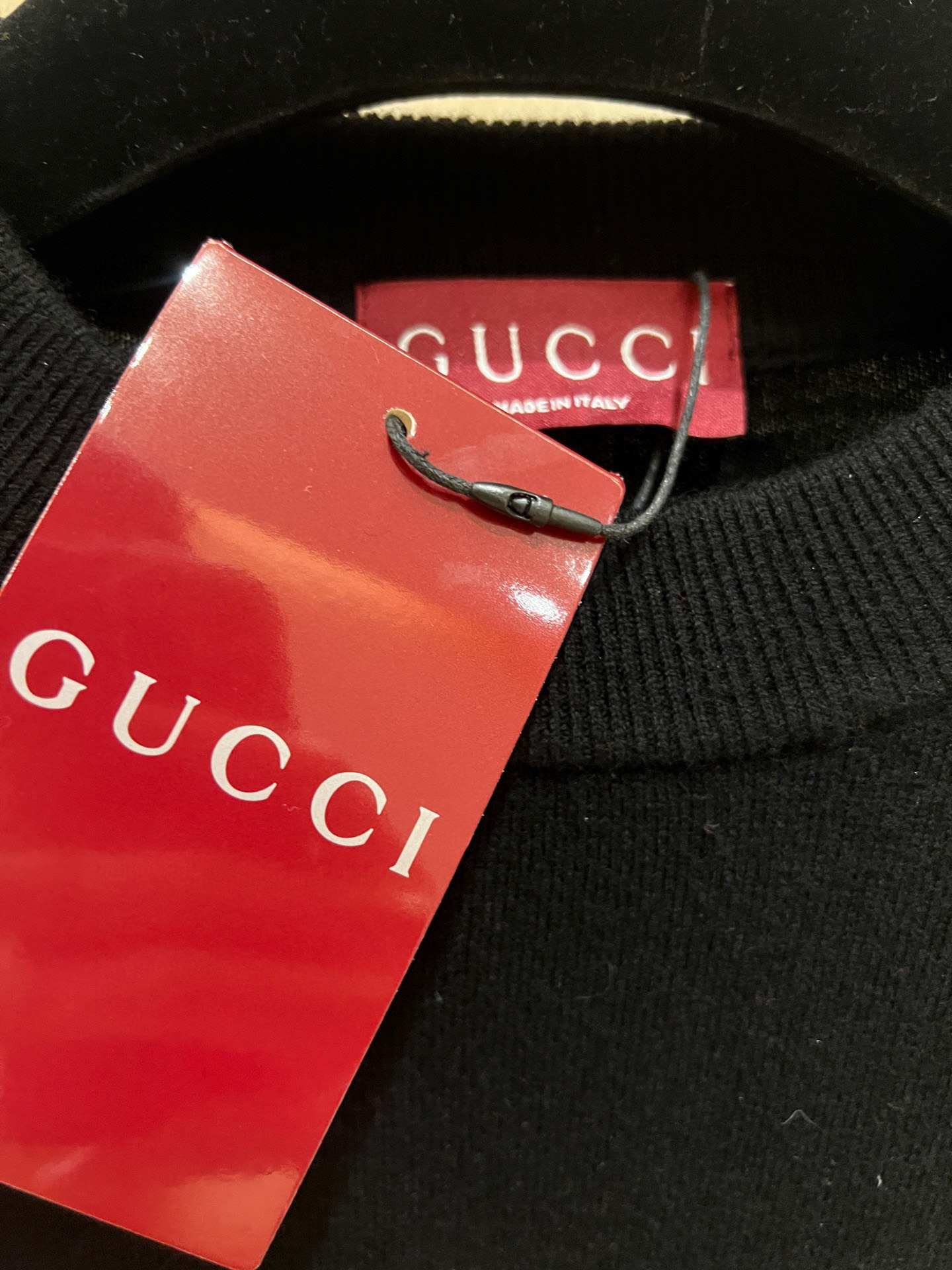 Gucci Red Heart Animal Wool Sweater - A Festive & Cozy New Year Essential 5 i1763492353461 638 0 3