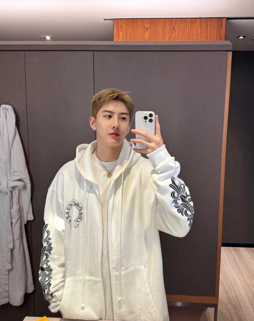 Chrome Hearts Horseshoe & Dragon Zip-Up Hoodie - Vintage Style, Premium Fabric 8 i1764158015973 1926 0 6