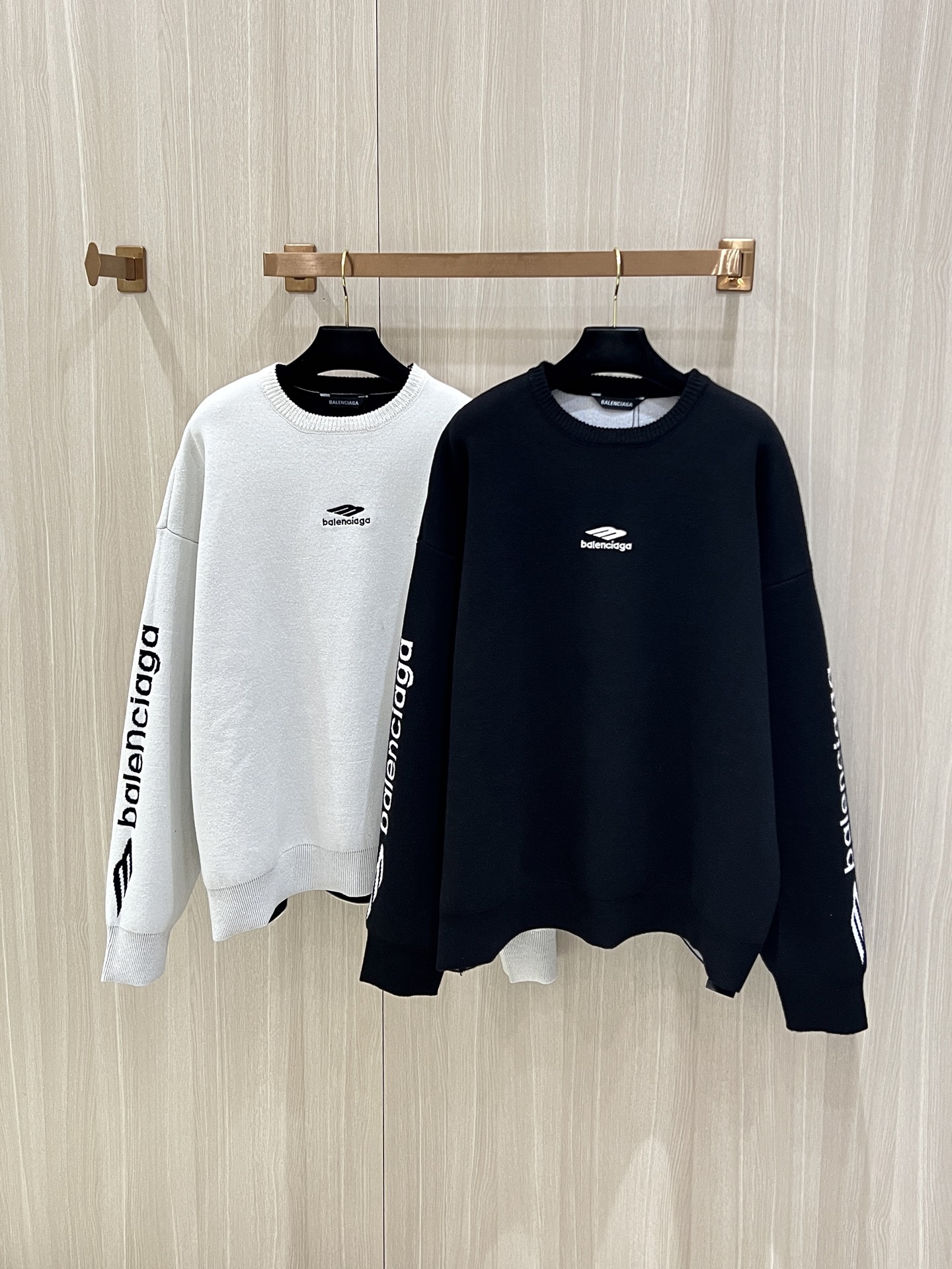 Balenciaga Ski Collection Wool Knit Sweater - Luxury & Performance Blend 9 i1764360461223 6599 0 6