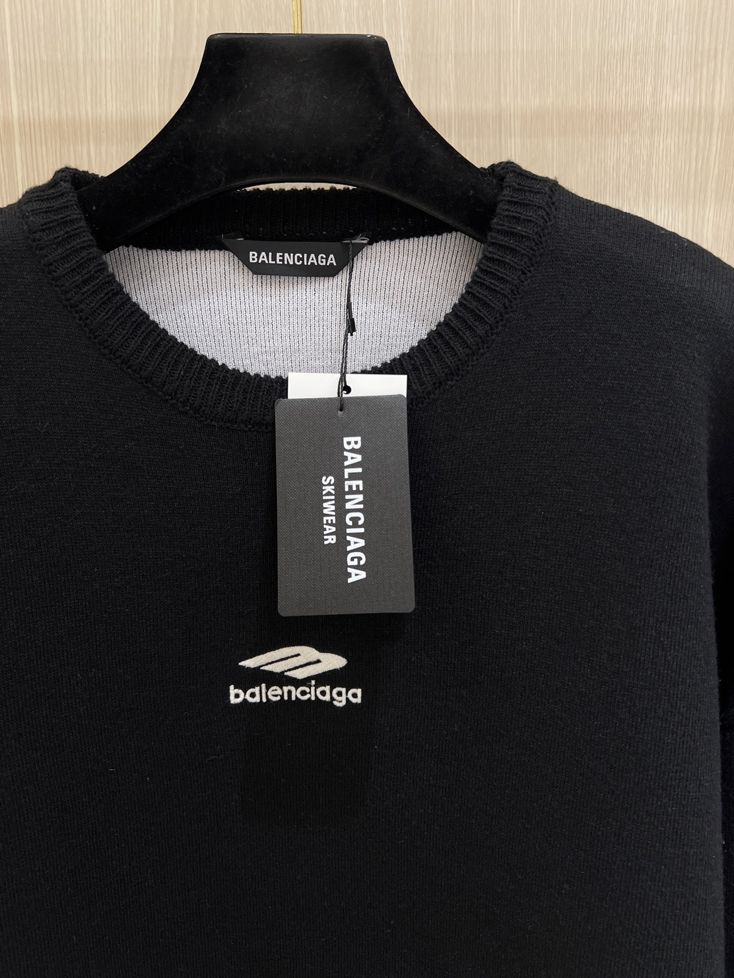 Balenciaga Ski Collection Wool Knit Sweater - Luxurious & Functional 4 i1764360461282 1732 0 2