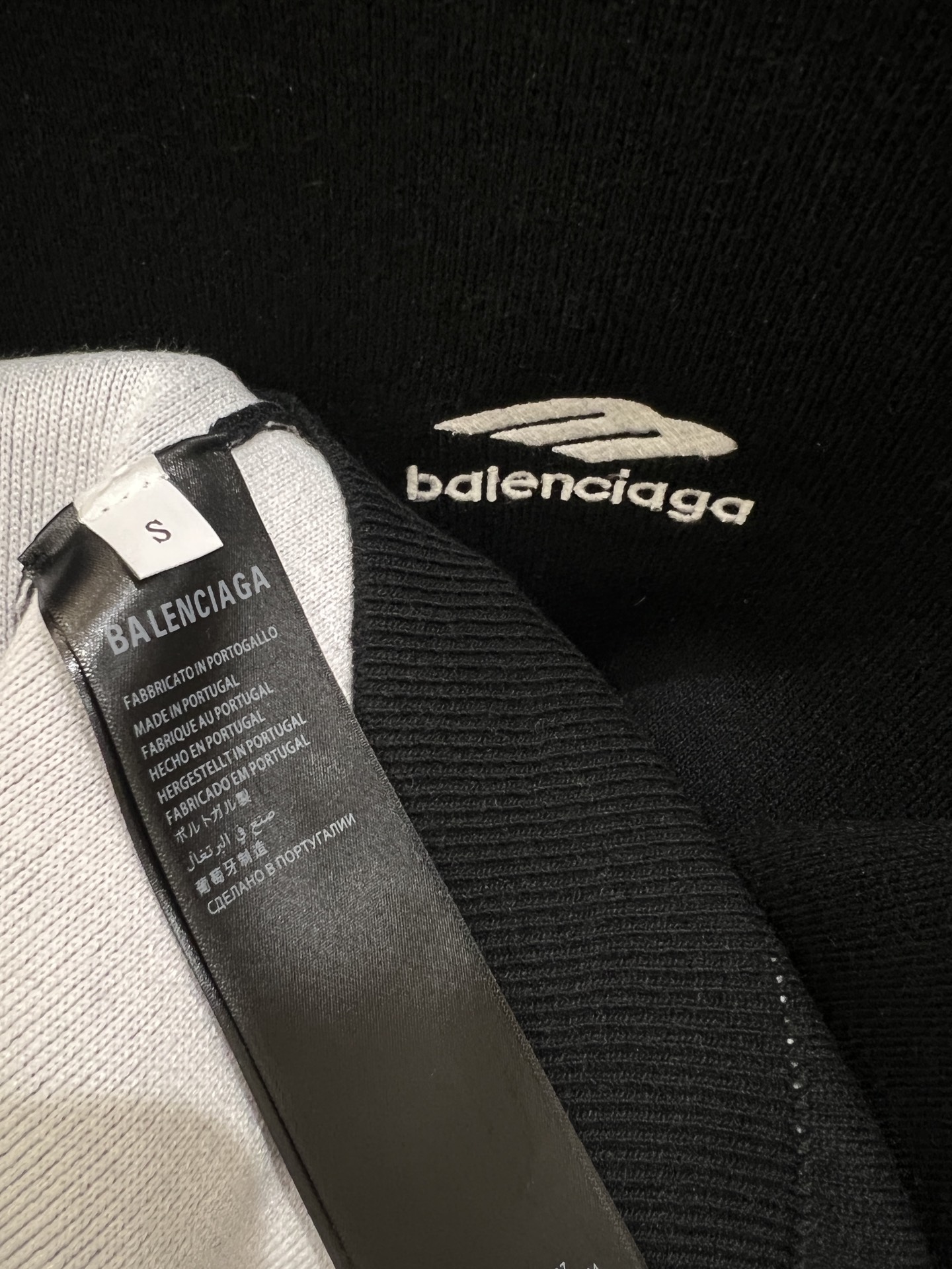 Balenciaga Ski Collection Wool Knit Sweater - Luxurious & Functional 6 i1764360461307 4317 0 4