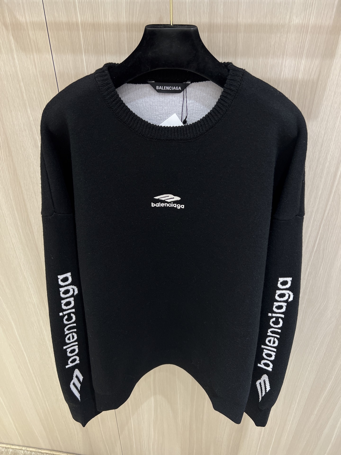 Balenciaga Ski Collection Wool Knit Sweater - Luxurious & Functional 3 i1764360462598 1333 0 1