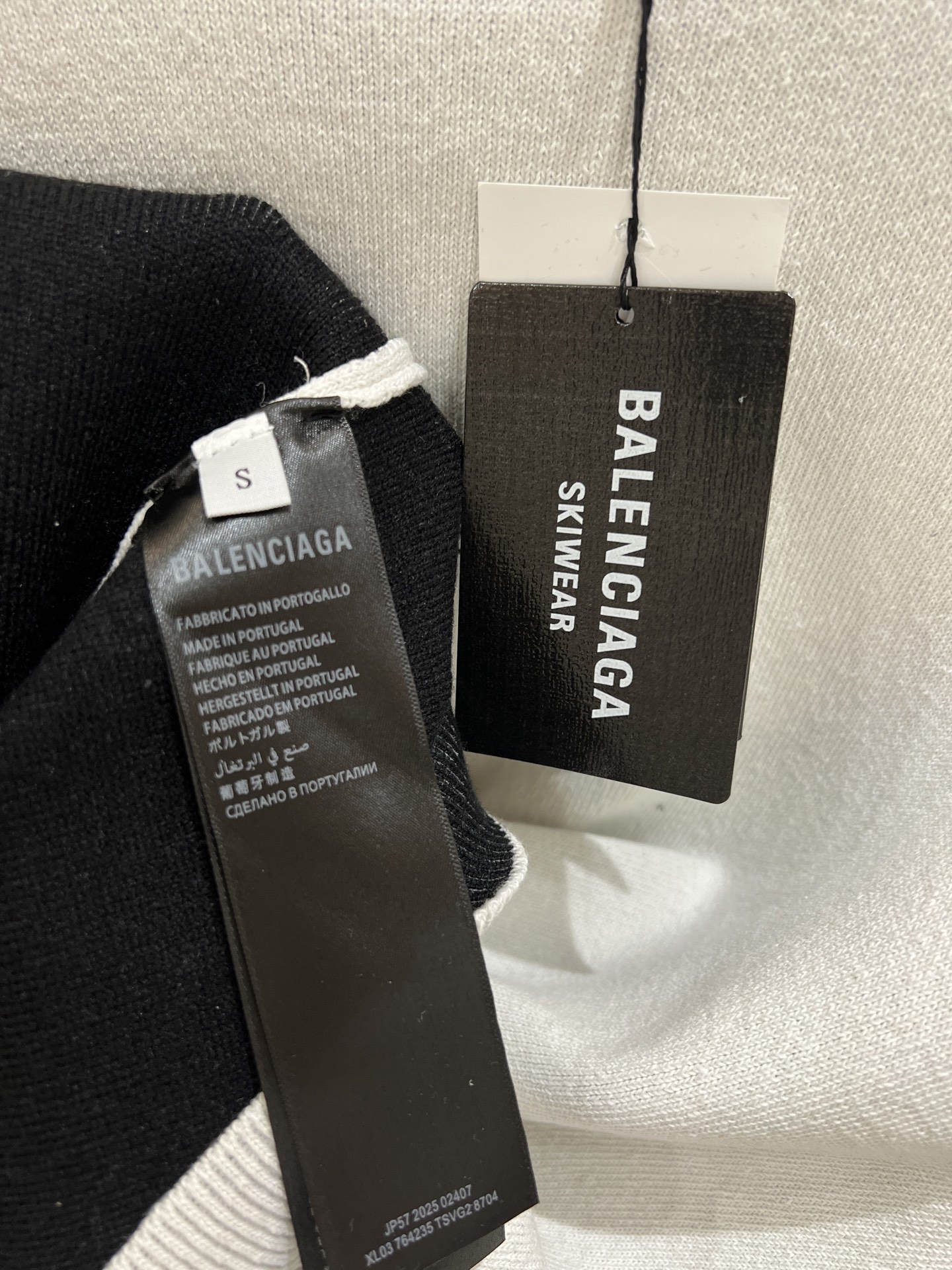 Balenciaga Ski Collection Wool Knit Sweater - Luxury & Performance Blend 7 i1764360478868 7000 0 5