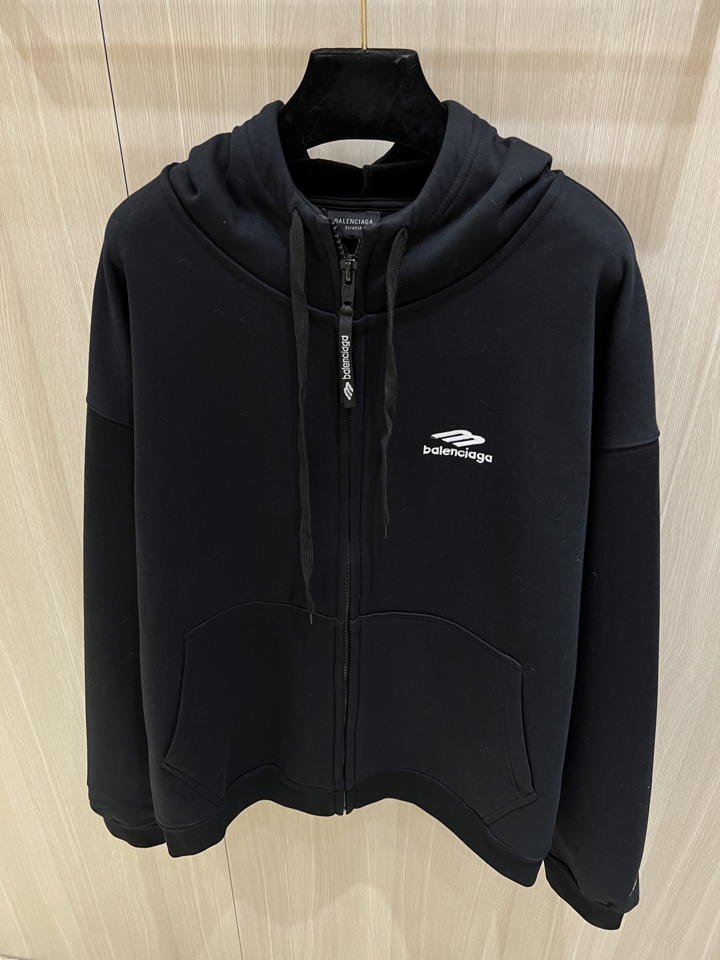 i1764442230561 8443 0 1