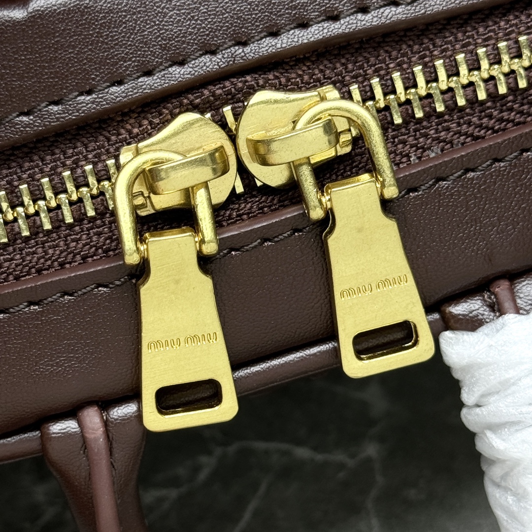 Louis Vuitton Haute Couture Classic Luxury Handbag Shoulder Crossbody 7