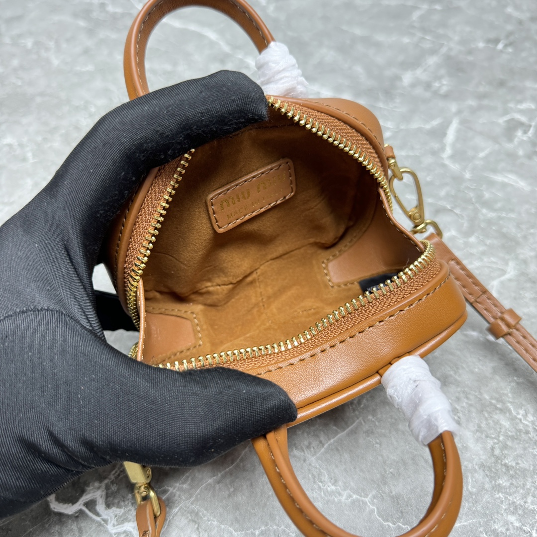 Louis Vuitton Haute Couture Classic Luxury Handbag Shoulder Crossbody 9