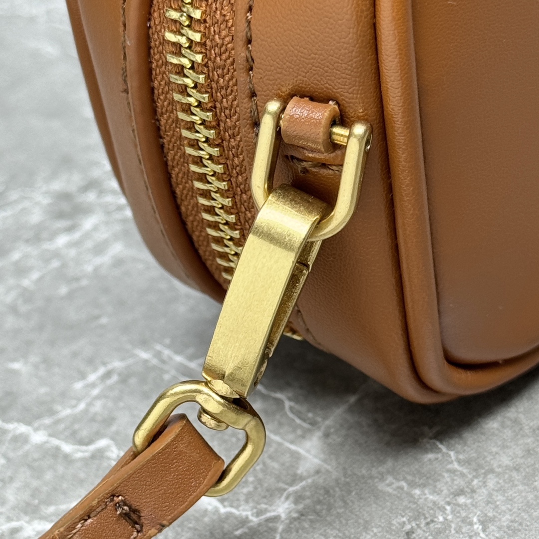 Louis Vuitton Haute Couture Classic Luxury Handbag Shoulder Crossbody 5