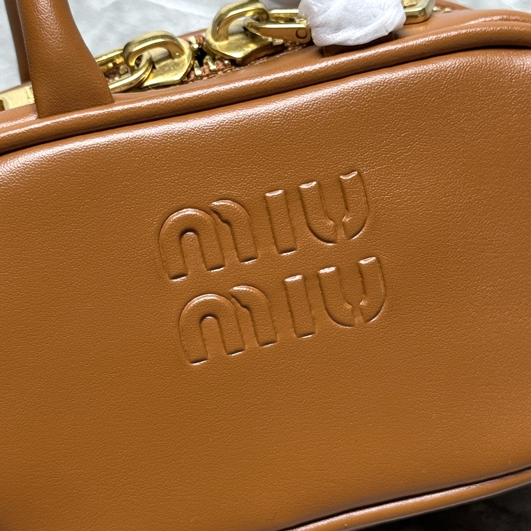 Louis Vuitton Haute Couture Classic Luxury Handbag Shoulder Crossbody 6