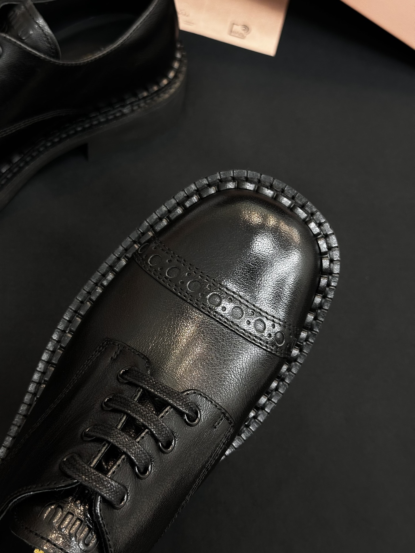 NO:646252,High-definition enlarged detail display of shoe upper-leather shoes19860909鞋面高清放大细节展示-,皮鞋,Women's Shoes