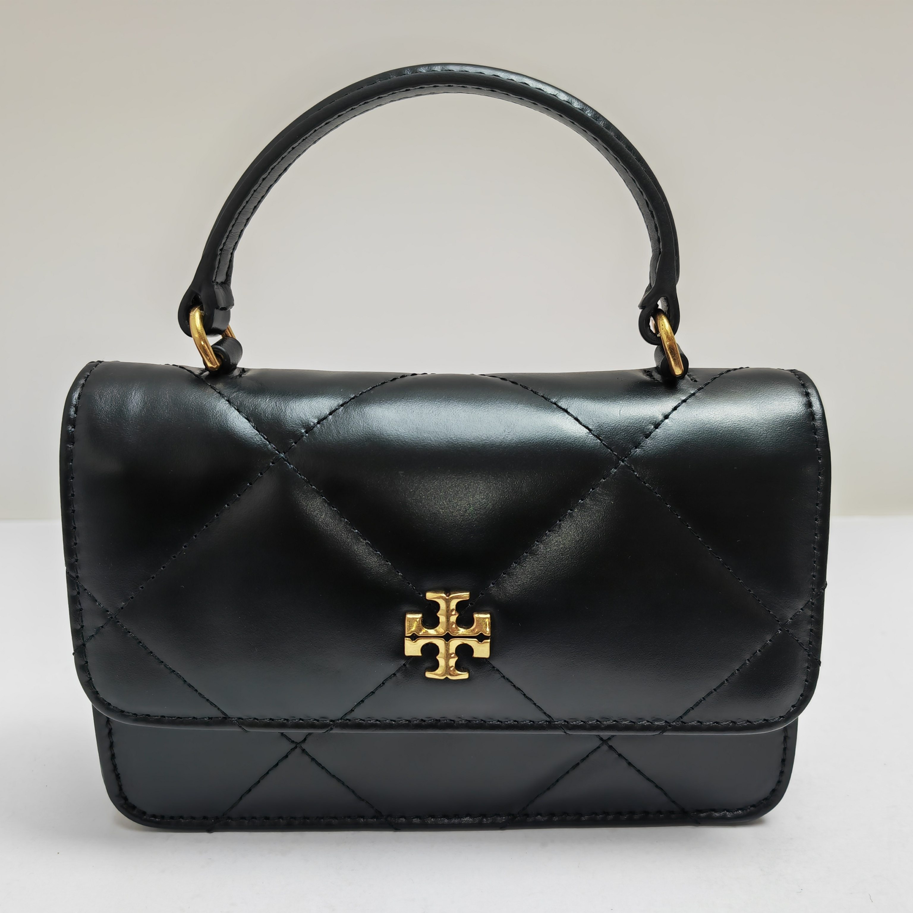 Tory Burch ～ 158326 黑色 Kira 菱格纹迷你手提链条钱夹 头层皮质 纵延菱格纹理